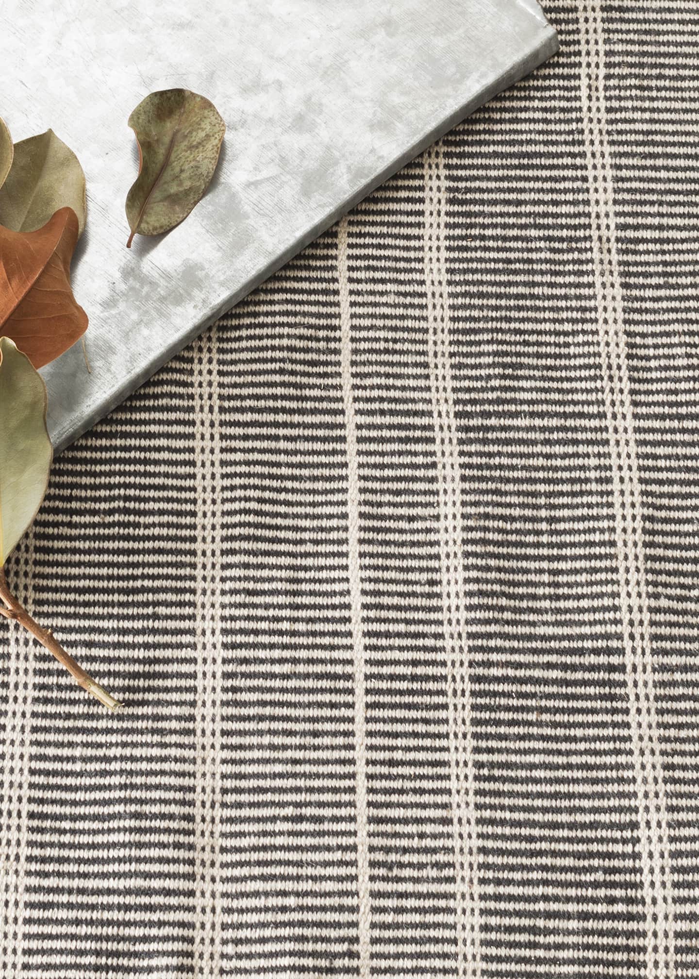 Annie Selke Samson Black Handwoven Indoor/Outdoor Rug, 3' x 5' Image 2 of 5