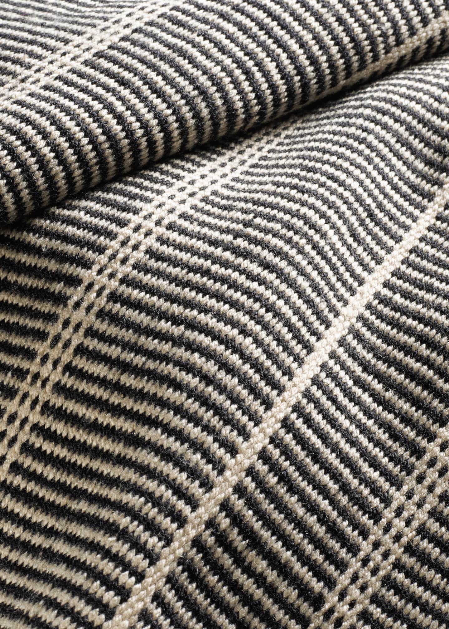 Annie Selke Samson Black Handwoven Indoor/Outdoor Rug, 3' x 5' Image 5 of 5