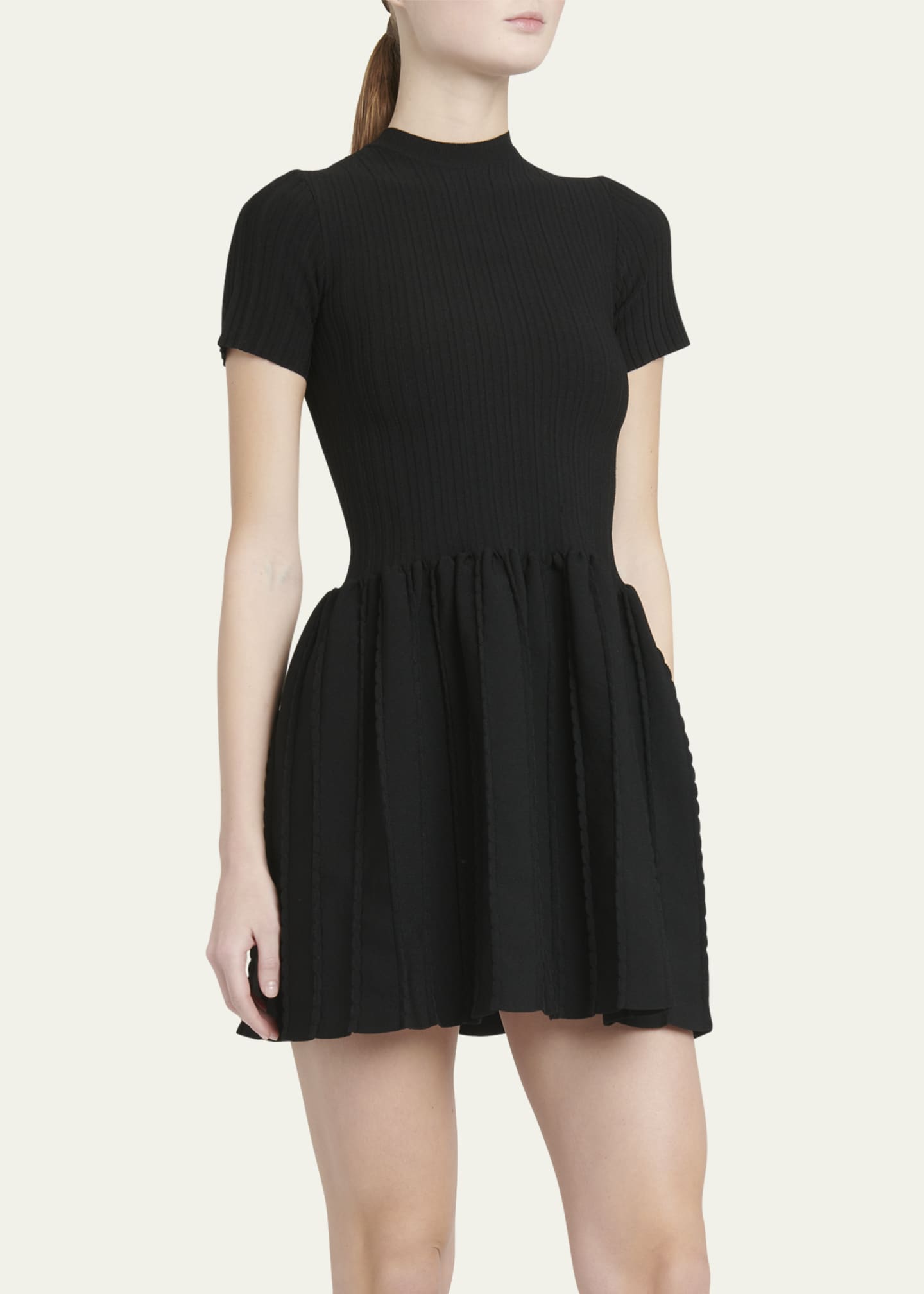 超激安 Garavani Valentino Ribbed Bergdorf - Dress Mini Flare Knit ワンピース