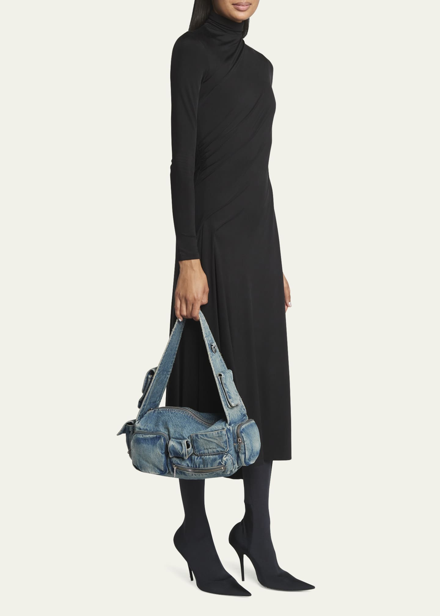 国内配送【BALENCIAGA】Superbusy Small denim crossbody bag 0400020876498_BLUE?wid=830&hei