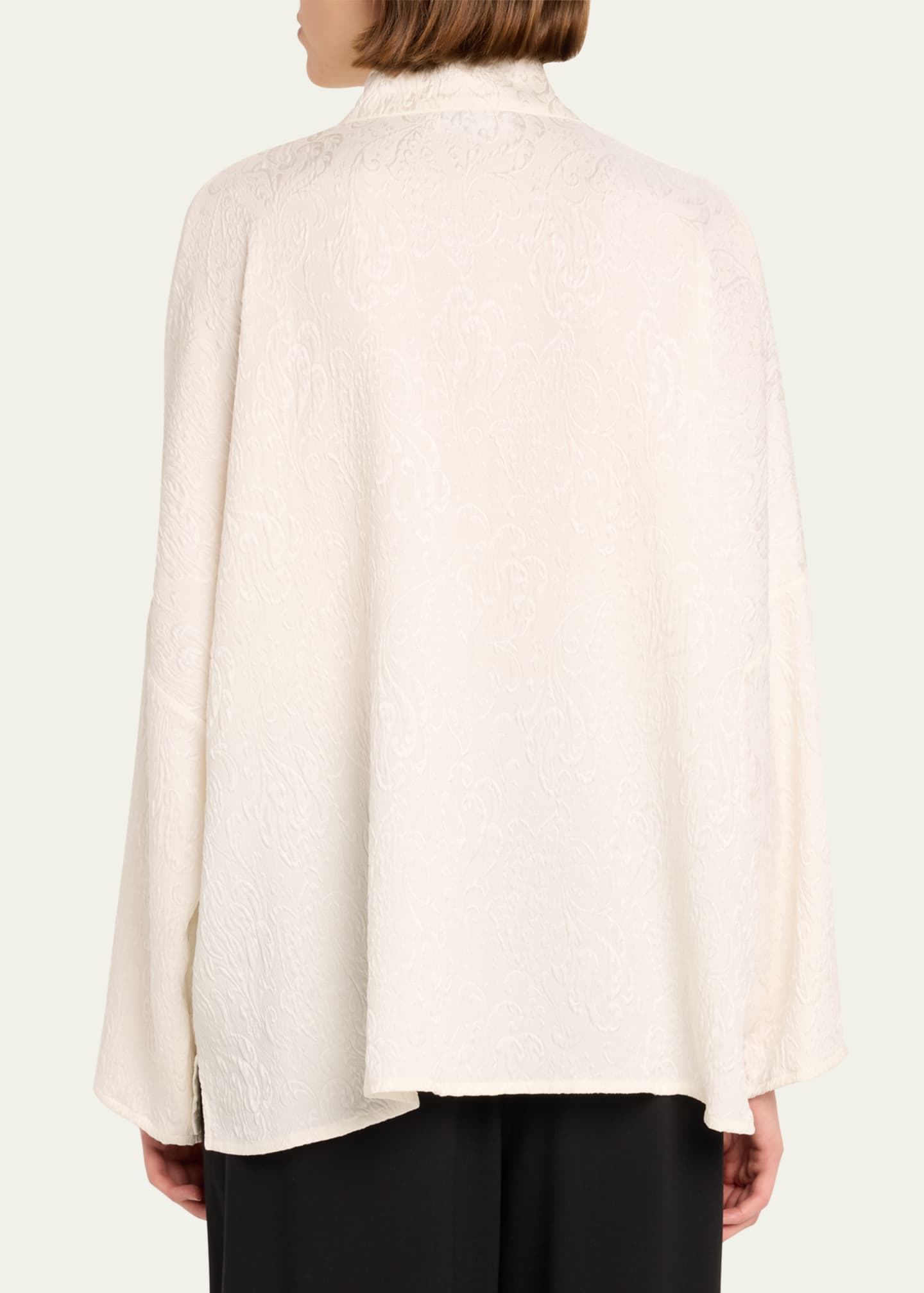 Eskandar Imperial Shirt with Chinese Collar (Mid Length) Image 3 of 5