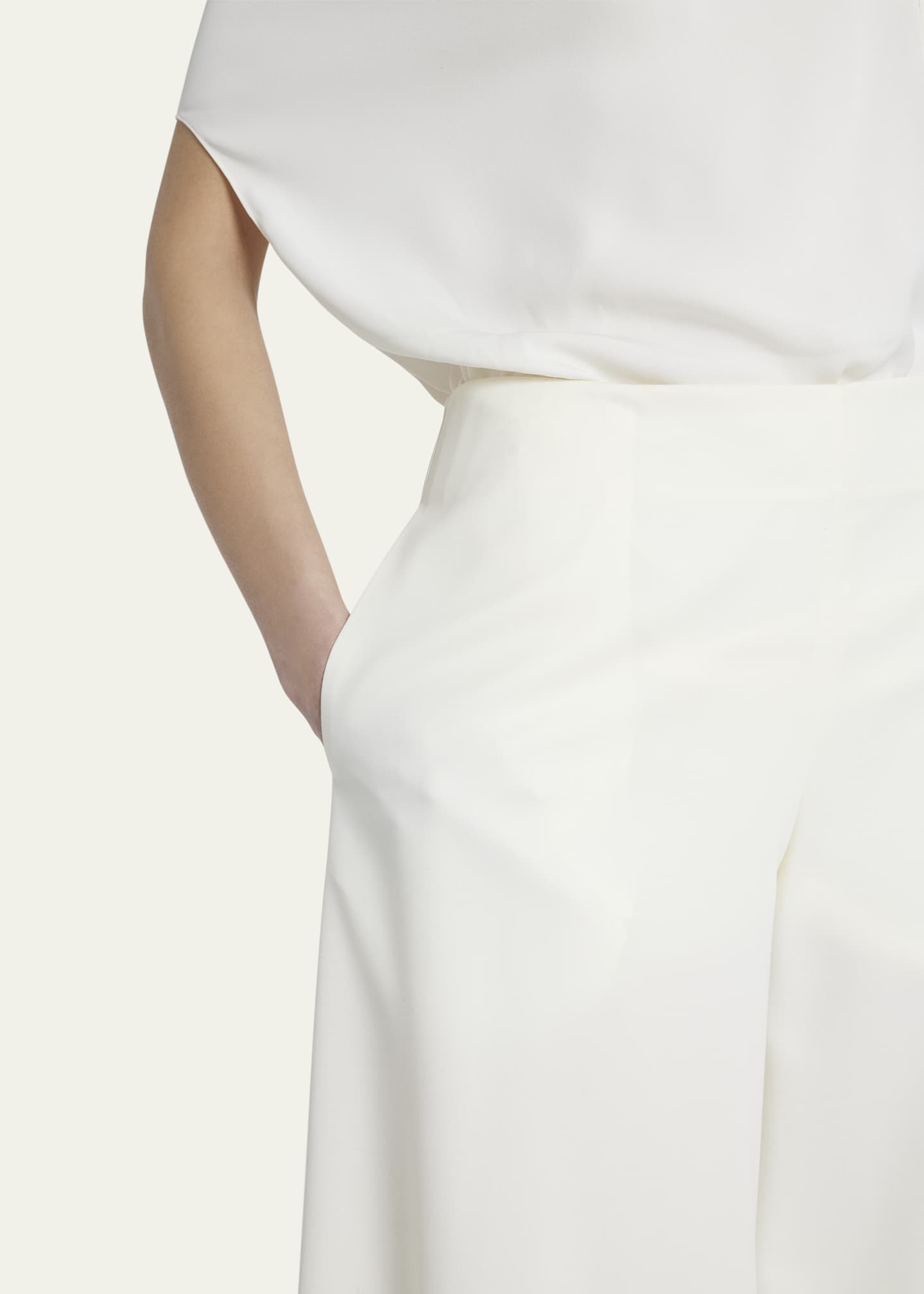 THE ROW Dela Mid-Rise Wide-Leg Wool Crepe Pants Image 4 of 4