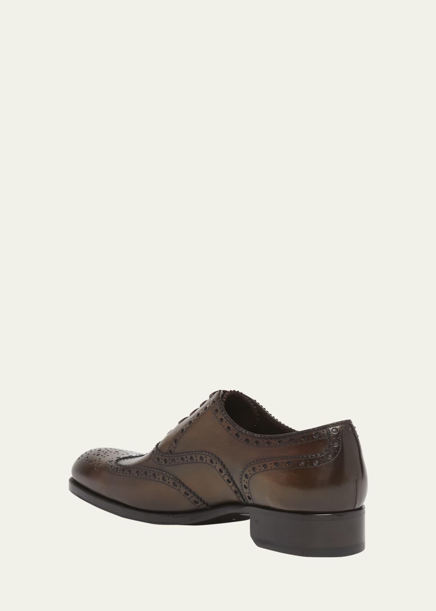 TOM FORD Men's Edgar Leather Wingtip Brogue Derby Shoes Image 4 of 6
