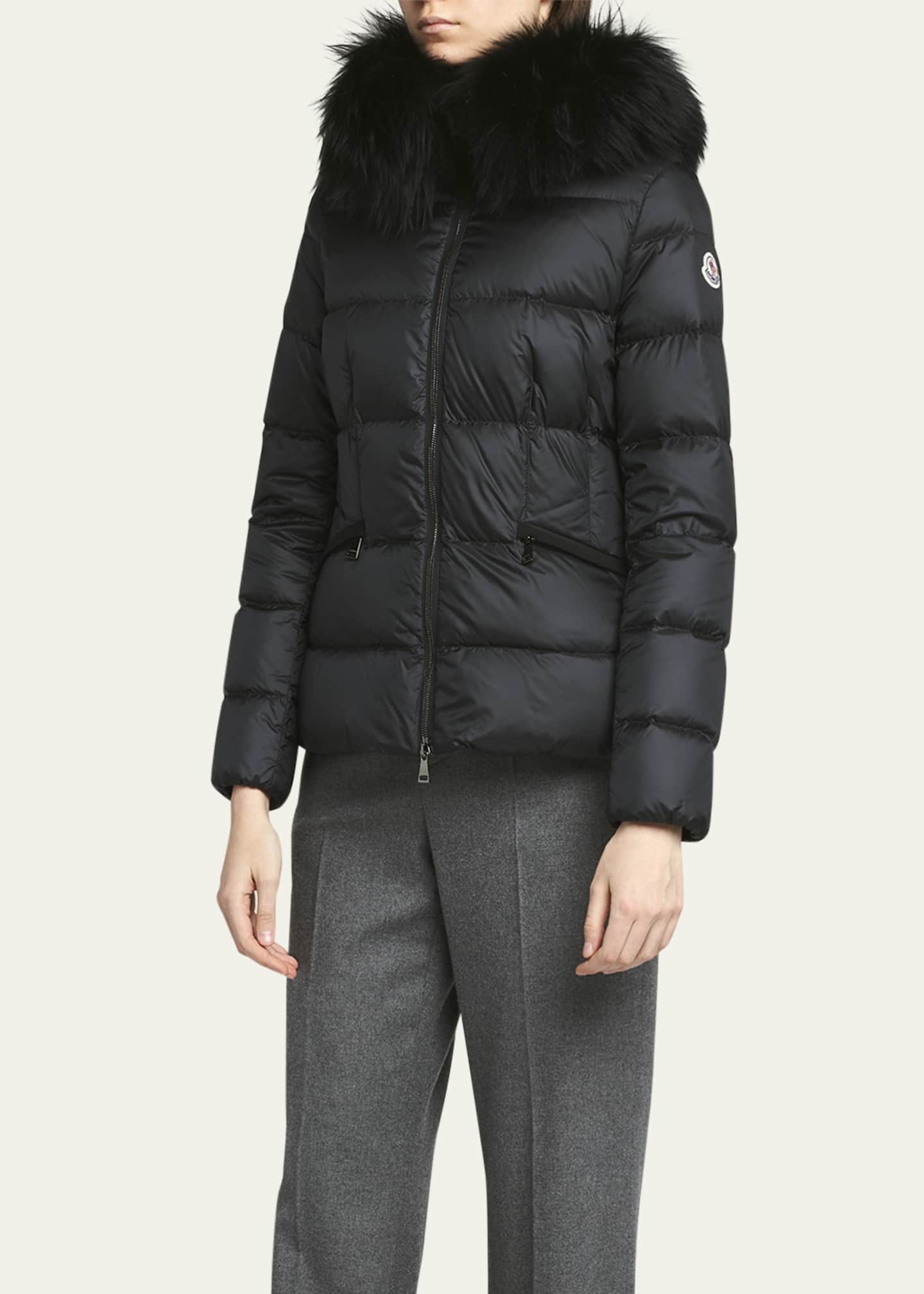 MONCLER BOED シアリングファー Moncler Boed Short Puffer Jacket with Shearling Hood Trim