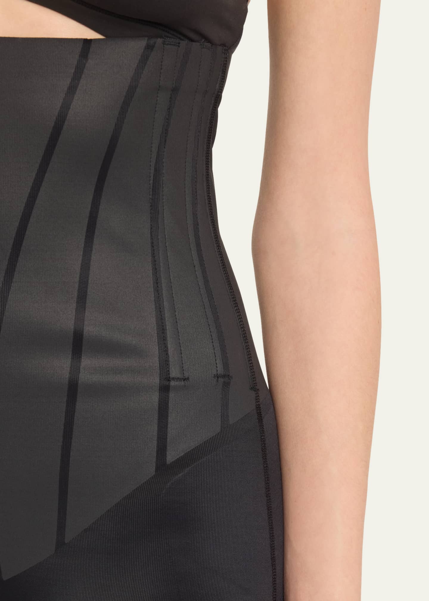 Spanx Ultra-Sculpt Mid-Thigh Shaping Shorts Image 4 of 4