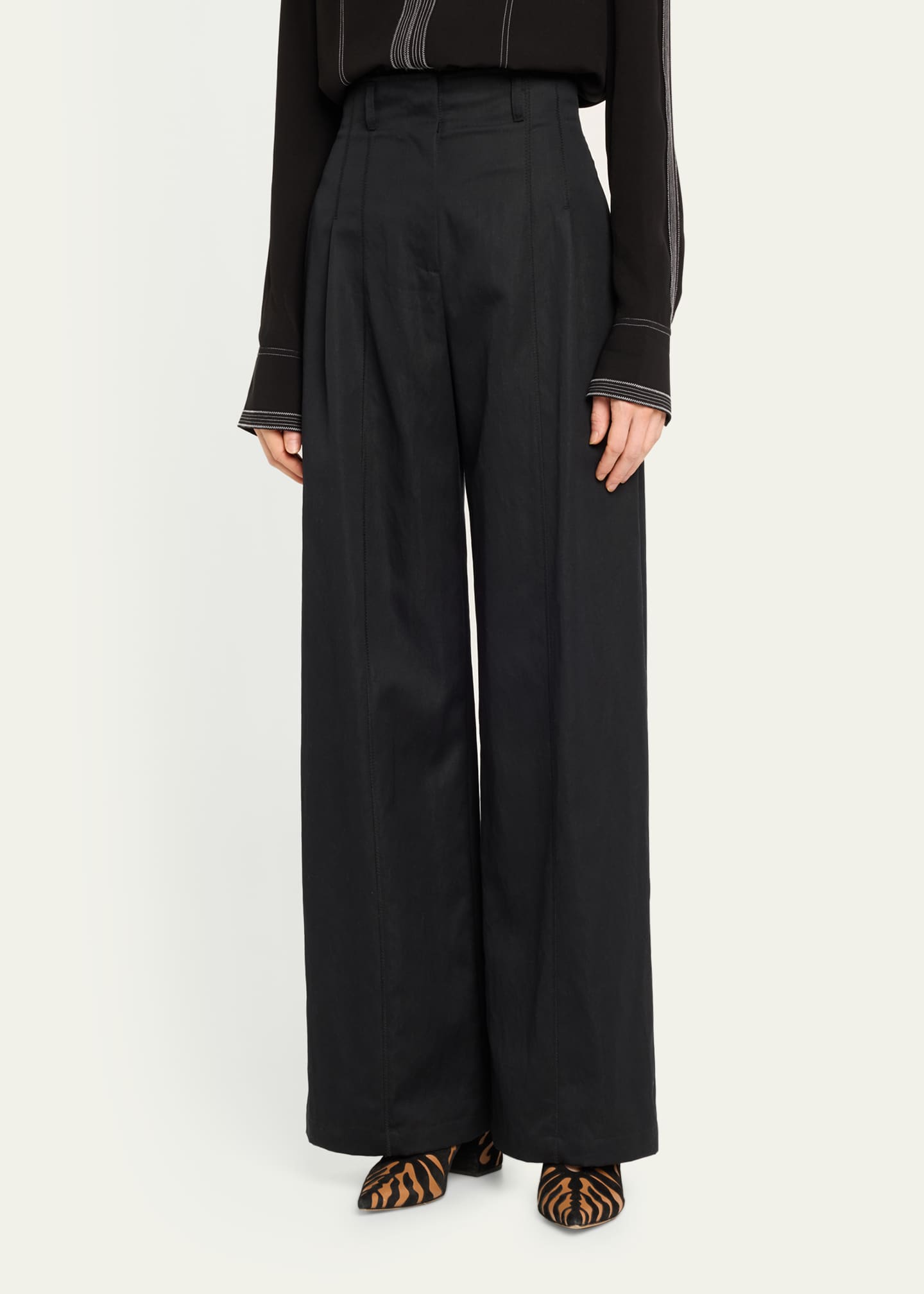 Ulla Johnson Delvine High-Rise Pleated Wide-Leg Pants Image 4 of 5