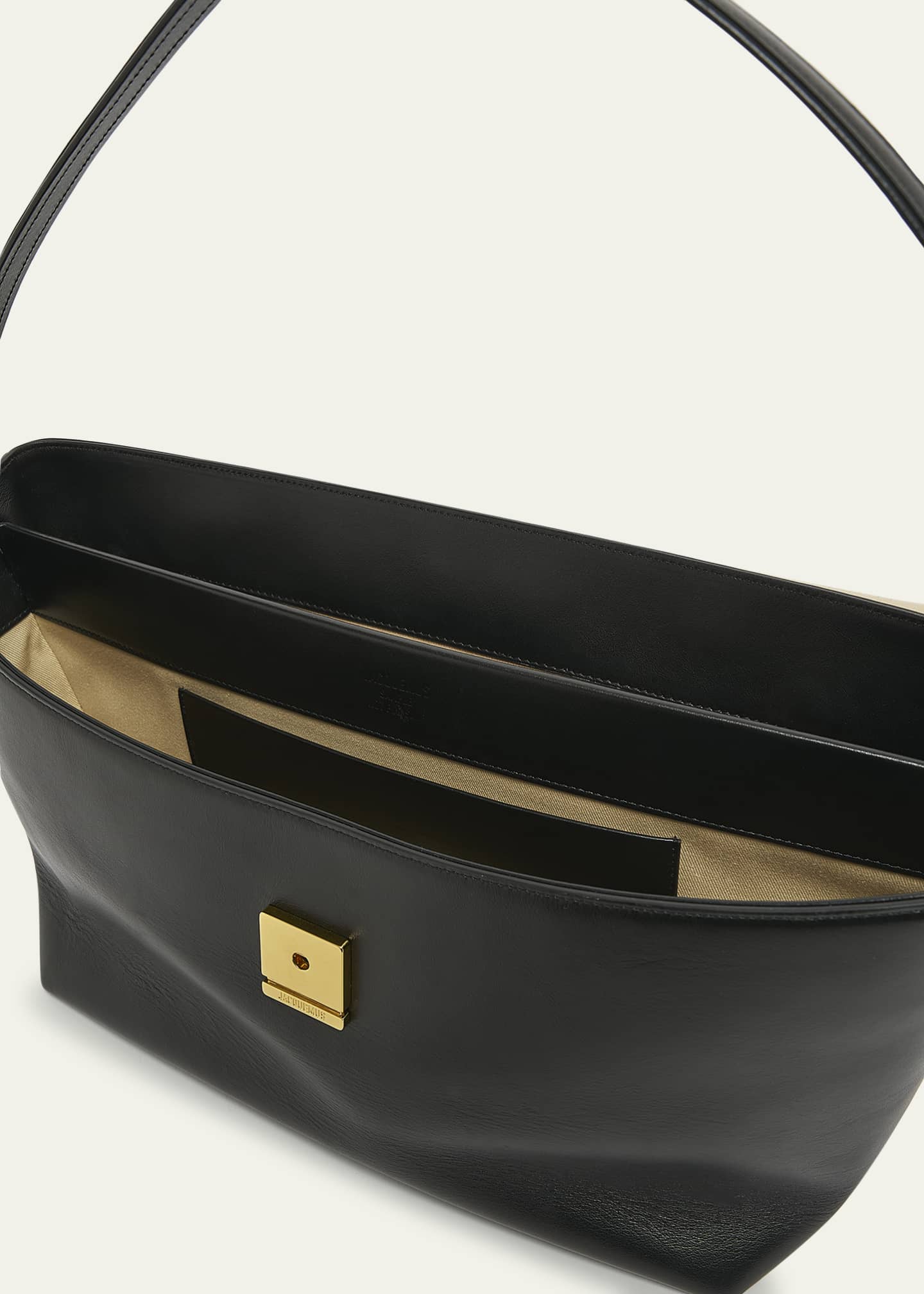 Jacquemus Le Grand Rond Leather Shoulder Bag Image 4 of 5