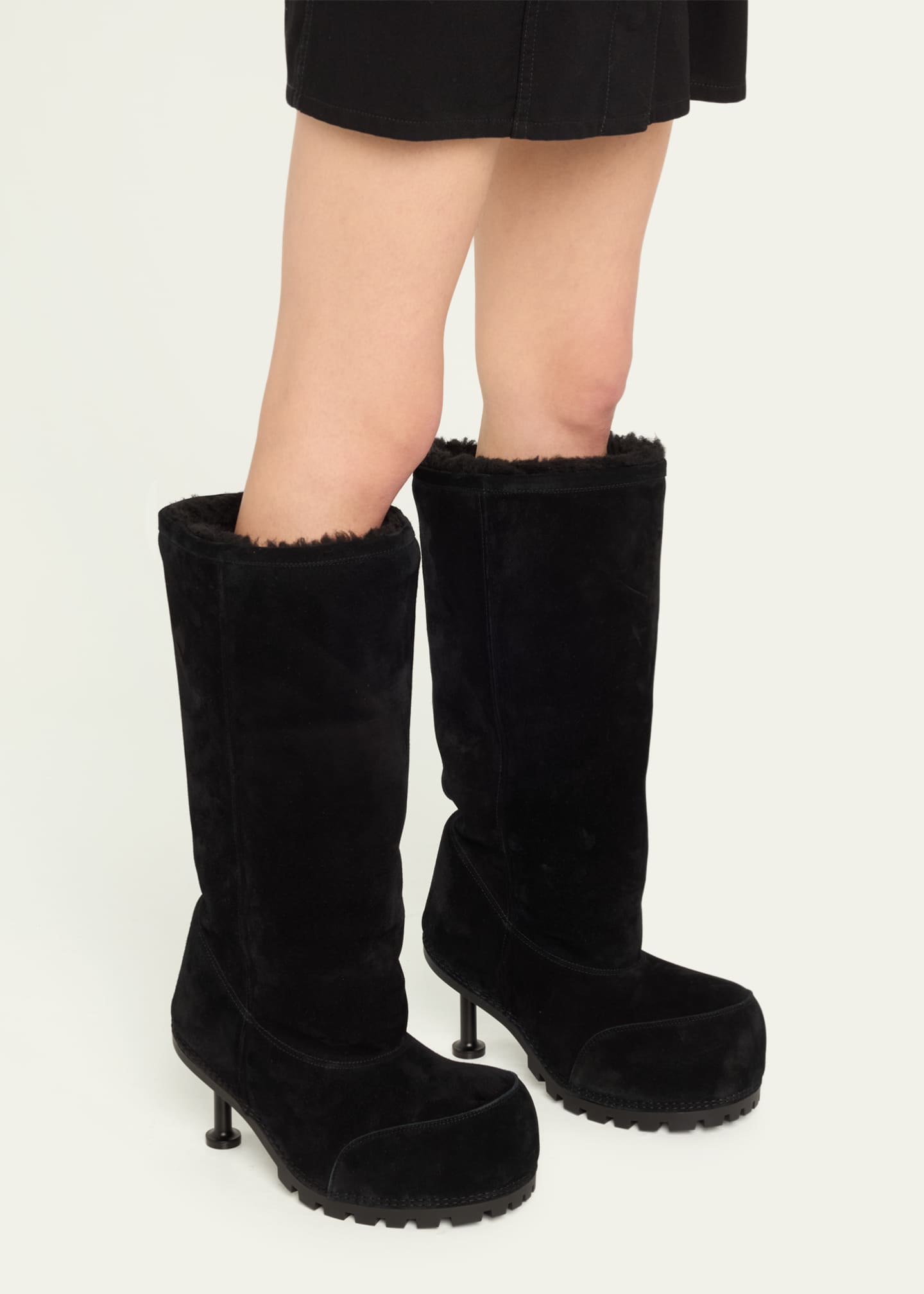 ALASKA BOOTIE IN CHOCOLATE SUEDE AND WOOL LINING