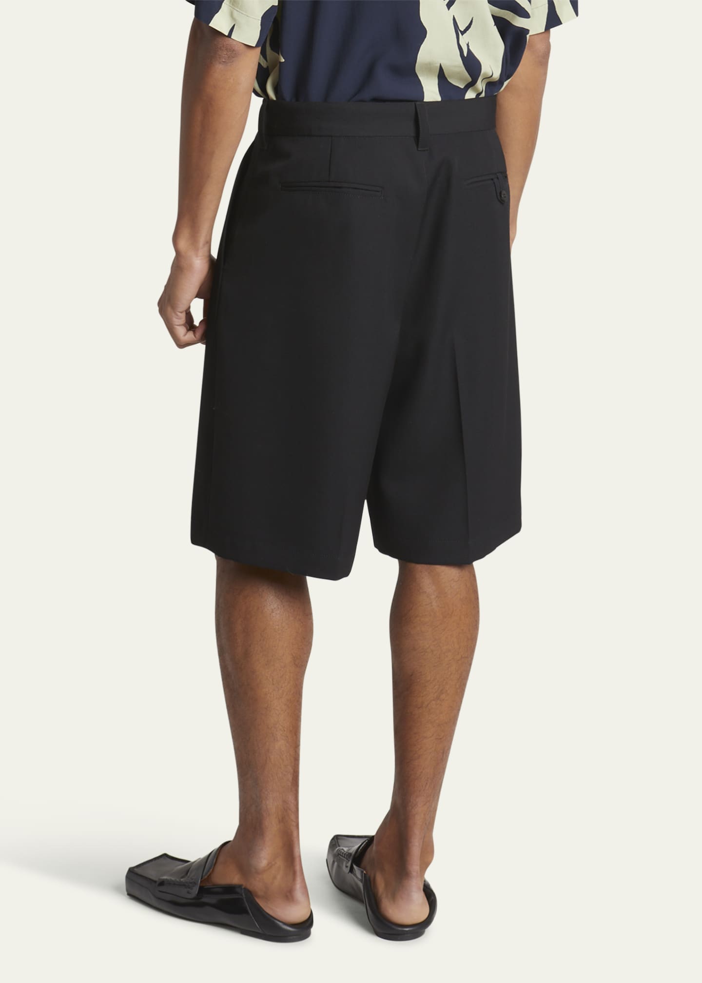 Jacquemus Men's Melo Tailored Bermuda Shorts Image 3 of 5