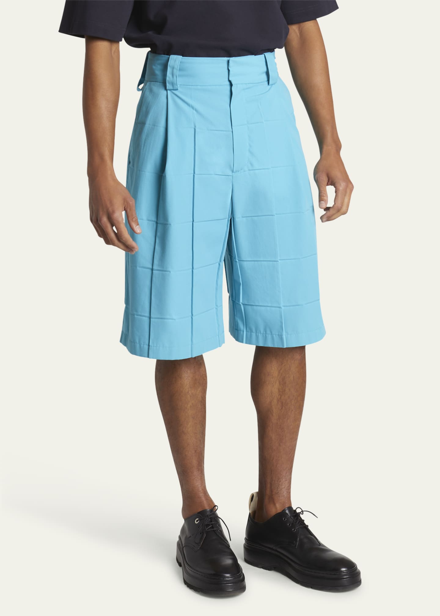 Jacquemus Men's Square Pleat Shorts Image 4 of 5