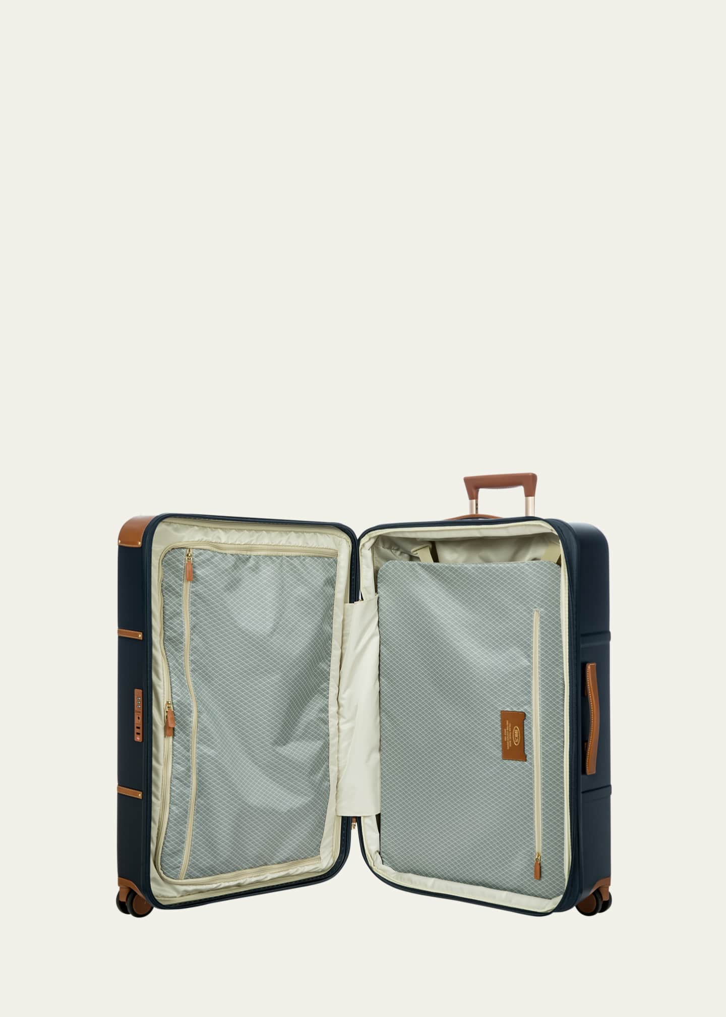 Bric's Bellagio 30" Expandable Spinner Image 2 of 4