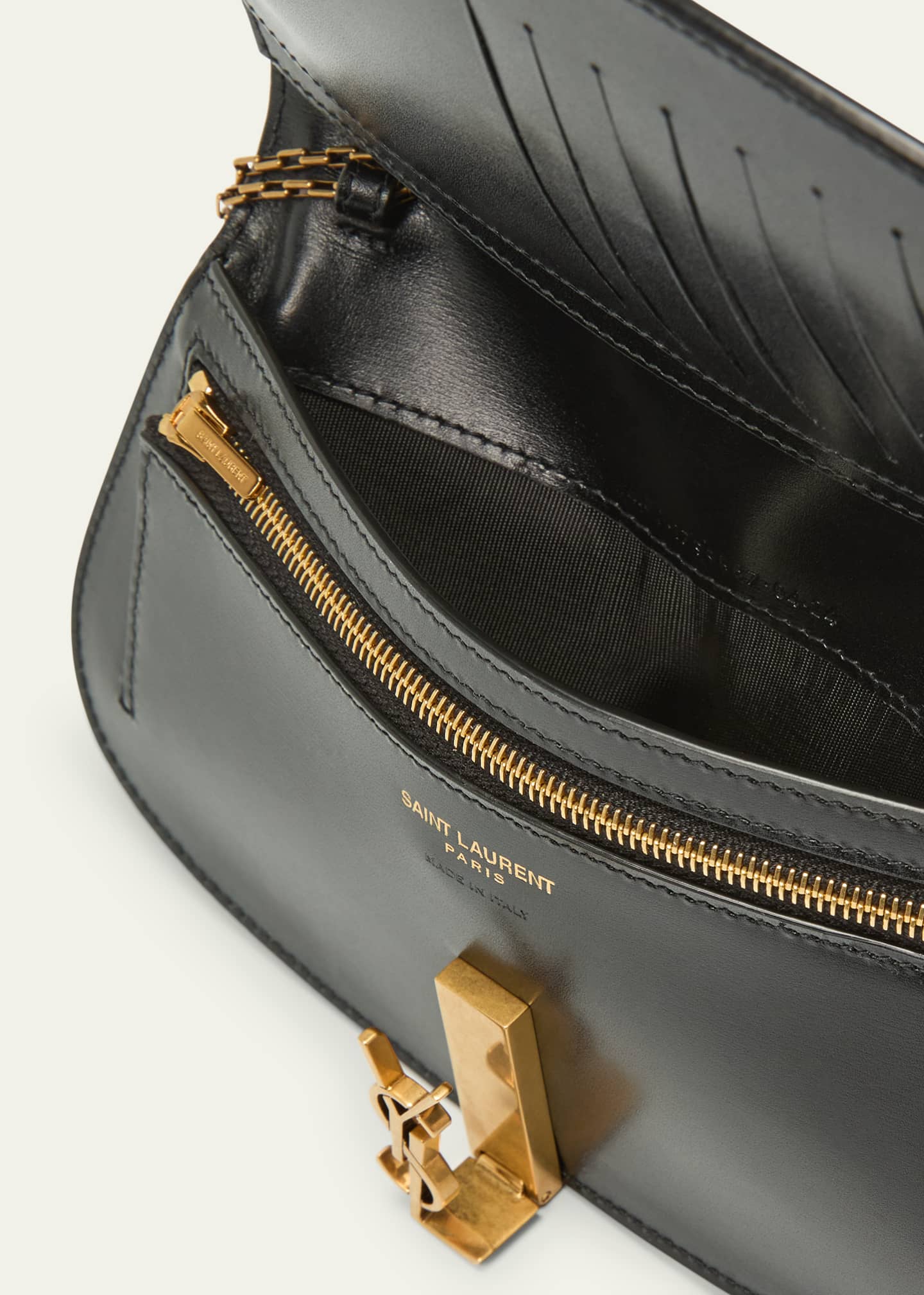 【SAINT LAURENT】Monogram Voltaire Passport/全国送料込み YSL SAINT LAURENT Toile Monogram Passport Holder 241542