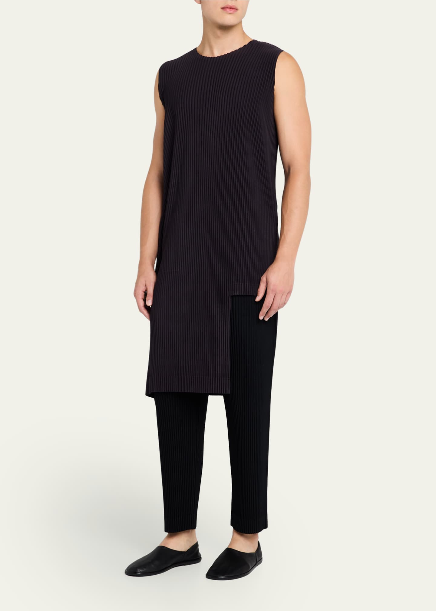 Homme Plisse Issey Miyake Men's Asymmetric Sleeveless Pleated Top Image 2 of 5