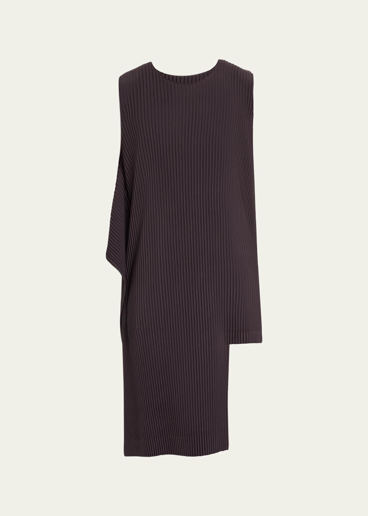 Homme Plisse Issey Miyake Men's Asymmetric Sleeveless Pleated Top Image 1 of 5