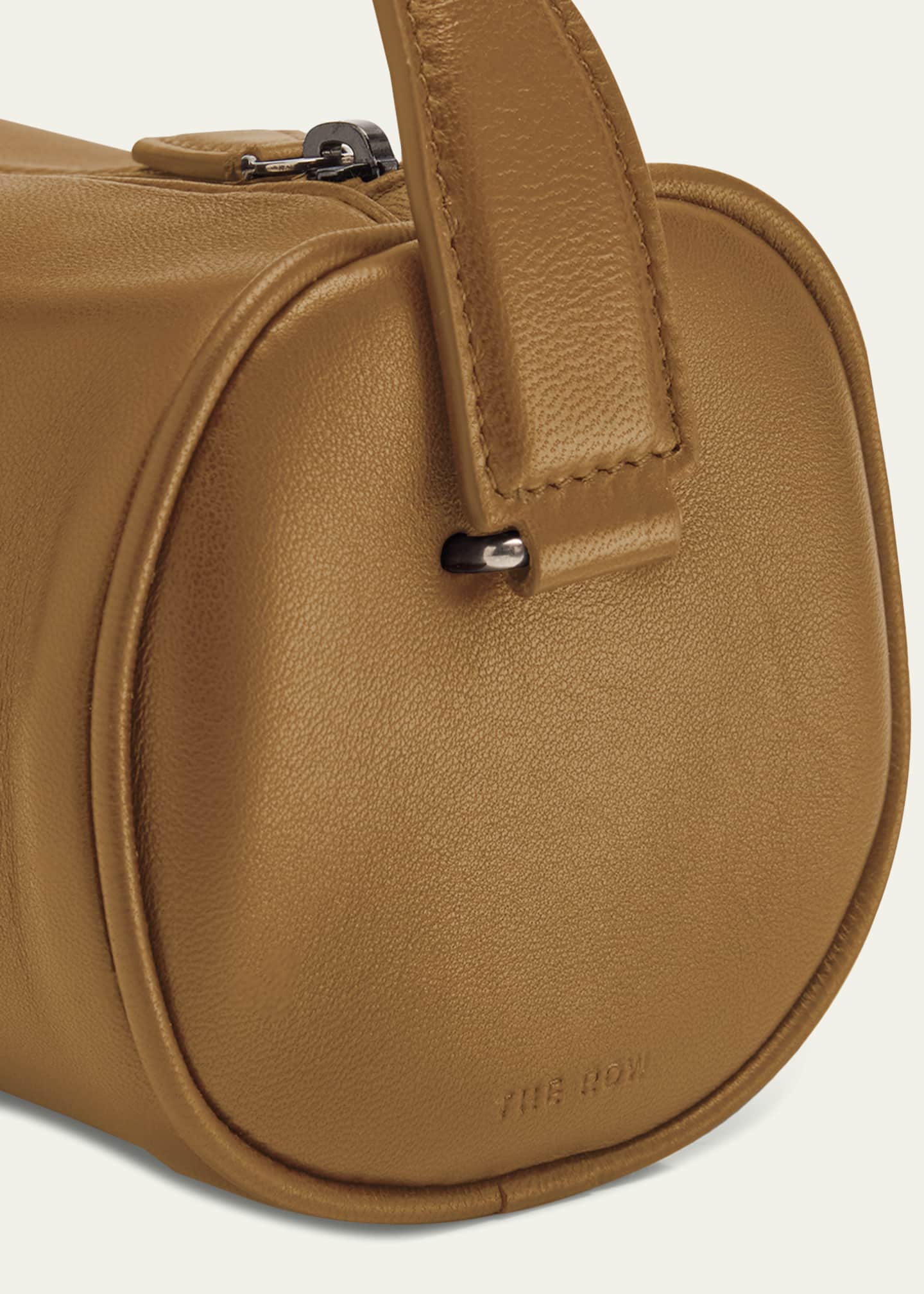 ハンドバッグ THE ROW ROUND 90S HANDBAG IN NAPPA THE ROW Round 90s Baguette in Nappa Leather - Bergdorf Goodman