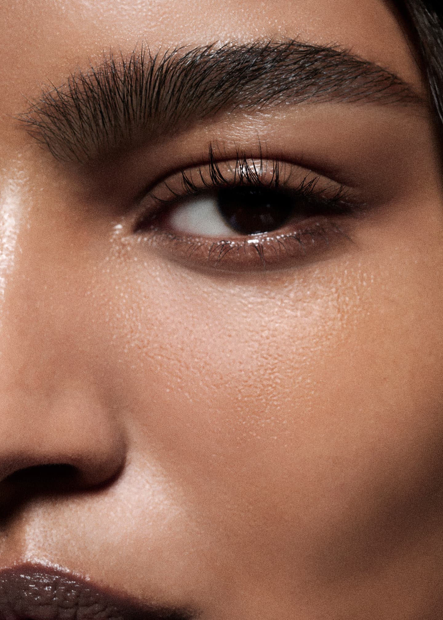 Victoria Beckham Feather Fix Brow Image 4 of 5