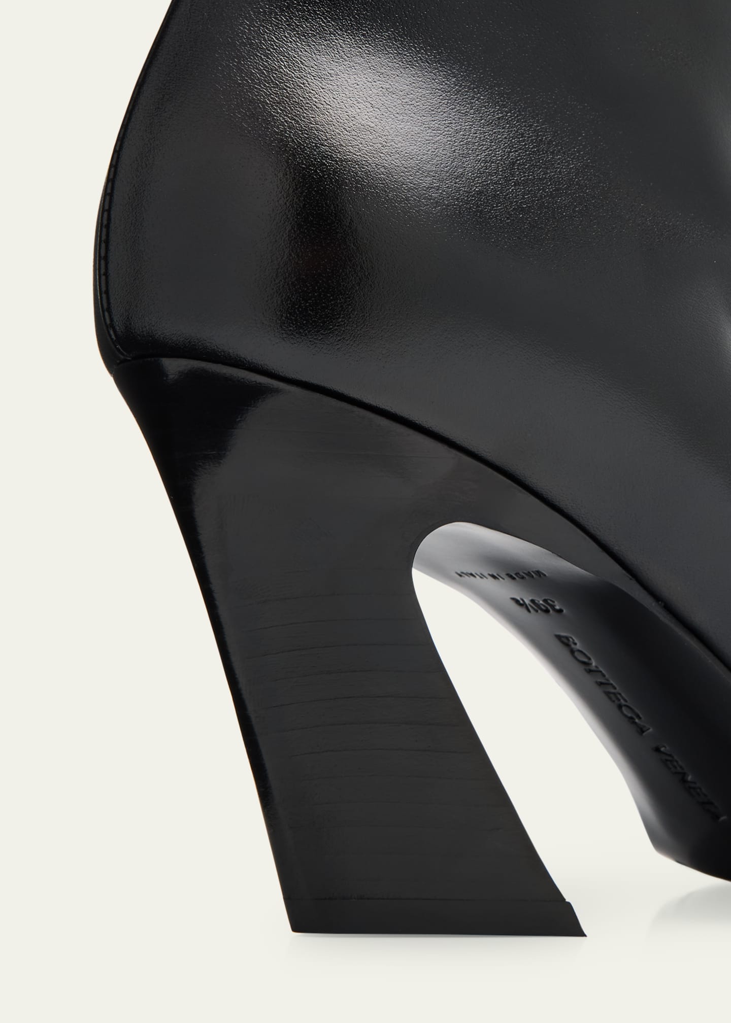 Bottega Veneta Lewis Leather Square-Toe Ankle Boots