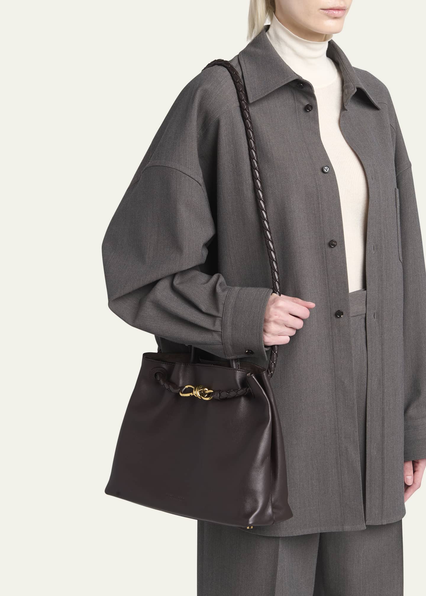 Bottega Veneta Andiamo Medium Leather Tote Bag Image 2 of 6