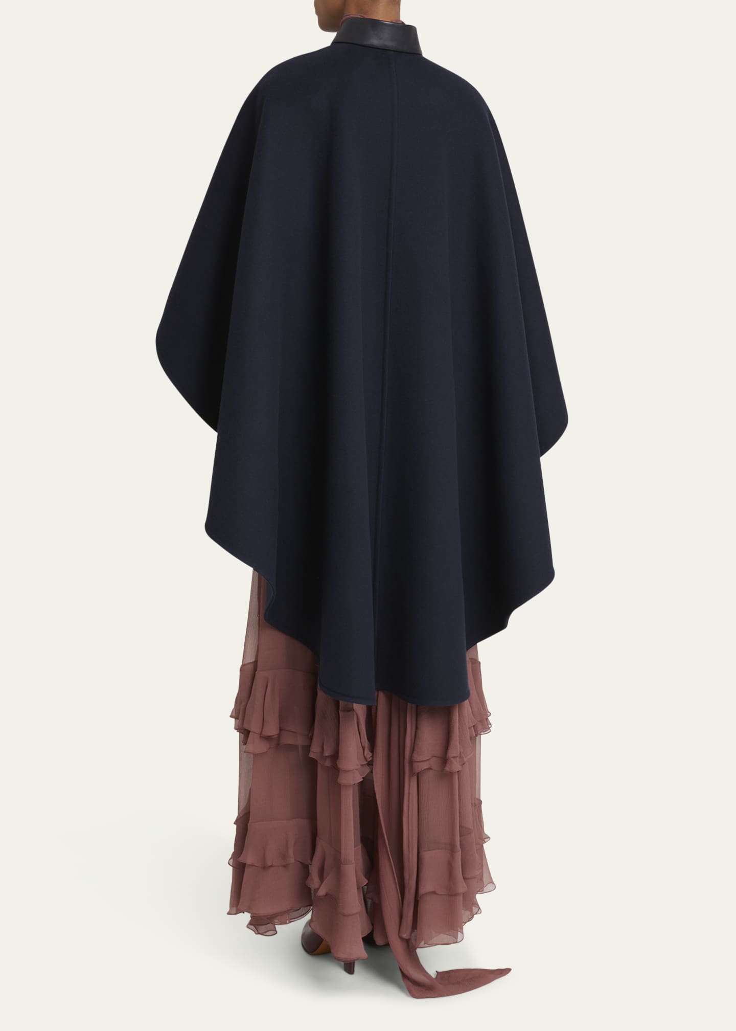 ポンチョ・ケープ Chloe Wool And Cashmere Oversized Cape Chloe Leather Strap Double Face Wool Cape - Bergdorf Goodman