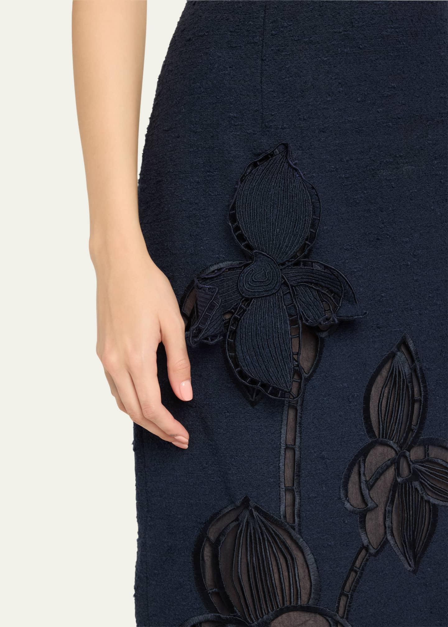 Oscar de la Renta Tweed Wool Orchid Embroidered Skirt Image 5 of 5