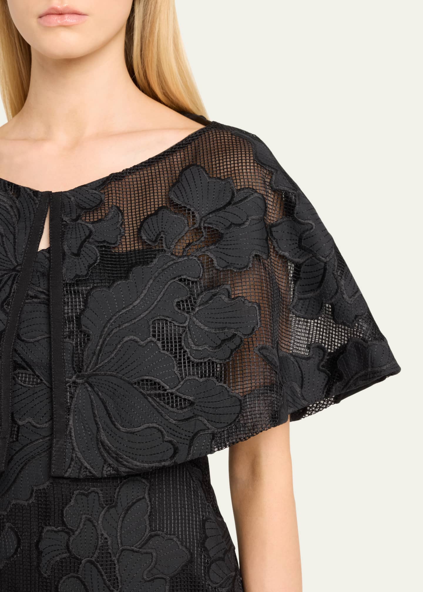 Guipure Lace Reversible Capelet - Thumbnail 5