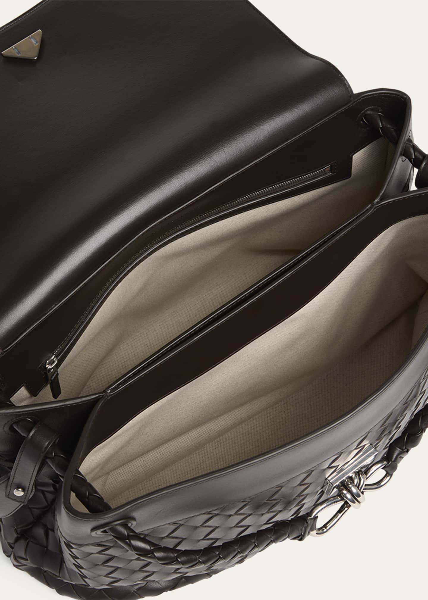 Bottega Veneta Men's Andiamo Medium Intrecciato Leather Messenger Bag Image 4 of 5