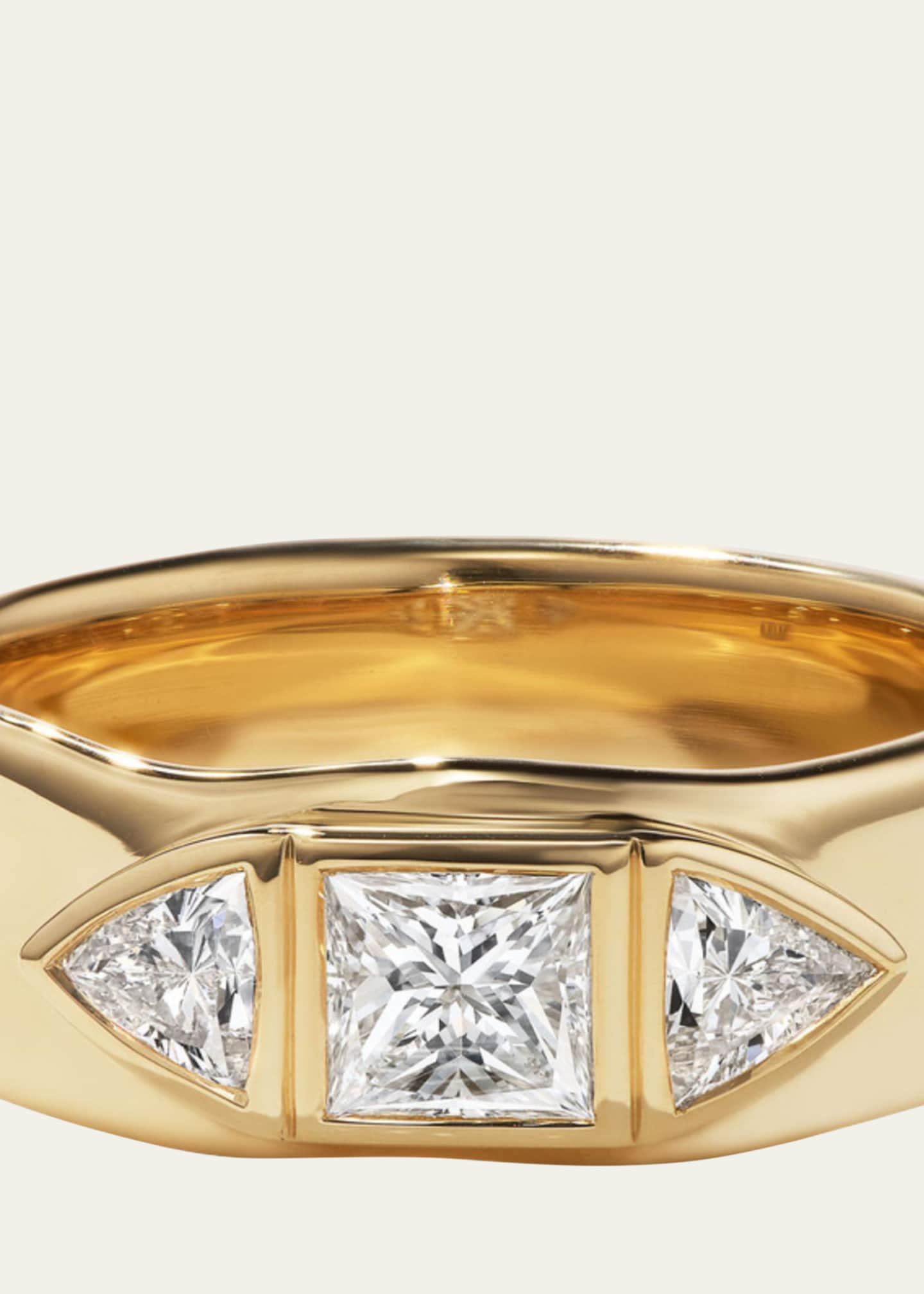 Aaryah 18K Yellow Gold 3 Stone Natural Diamond Minas Ring, Size 6.75 Image 2 of 3