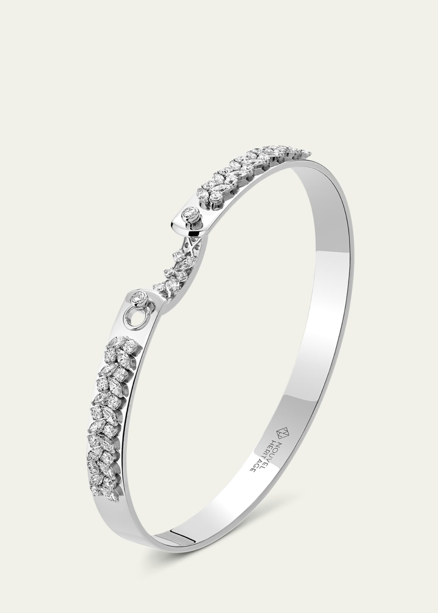 Nouvel Heritage 18K Soiree Mood Bangle Image 3 of 4
