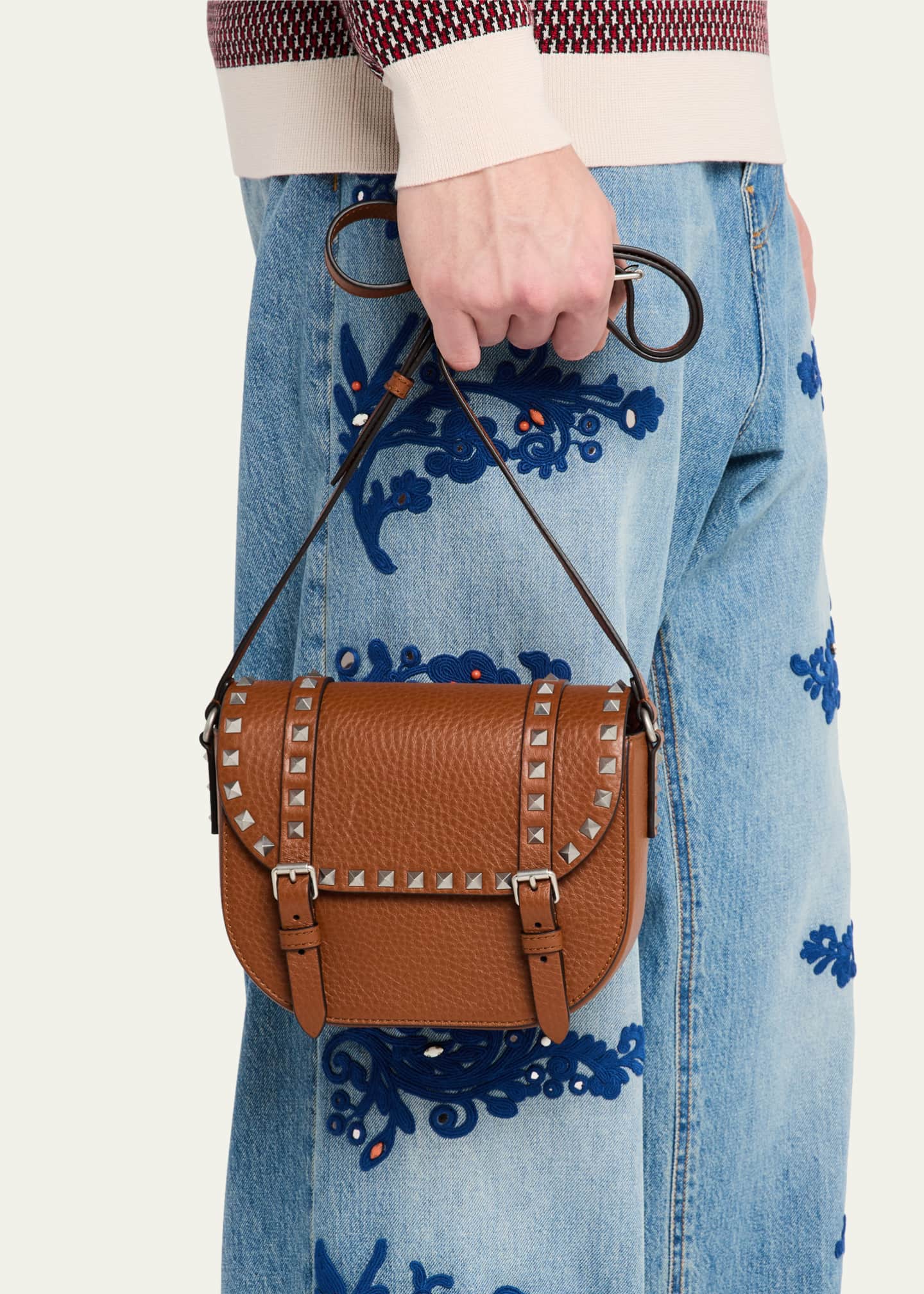 【関税&送料込】Valentino Garavani Rockstud Small Messenger Valentino Garavani Small Rockstud Messenger Bag | Harrods US
