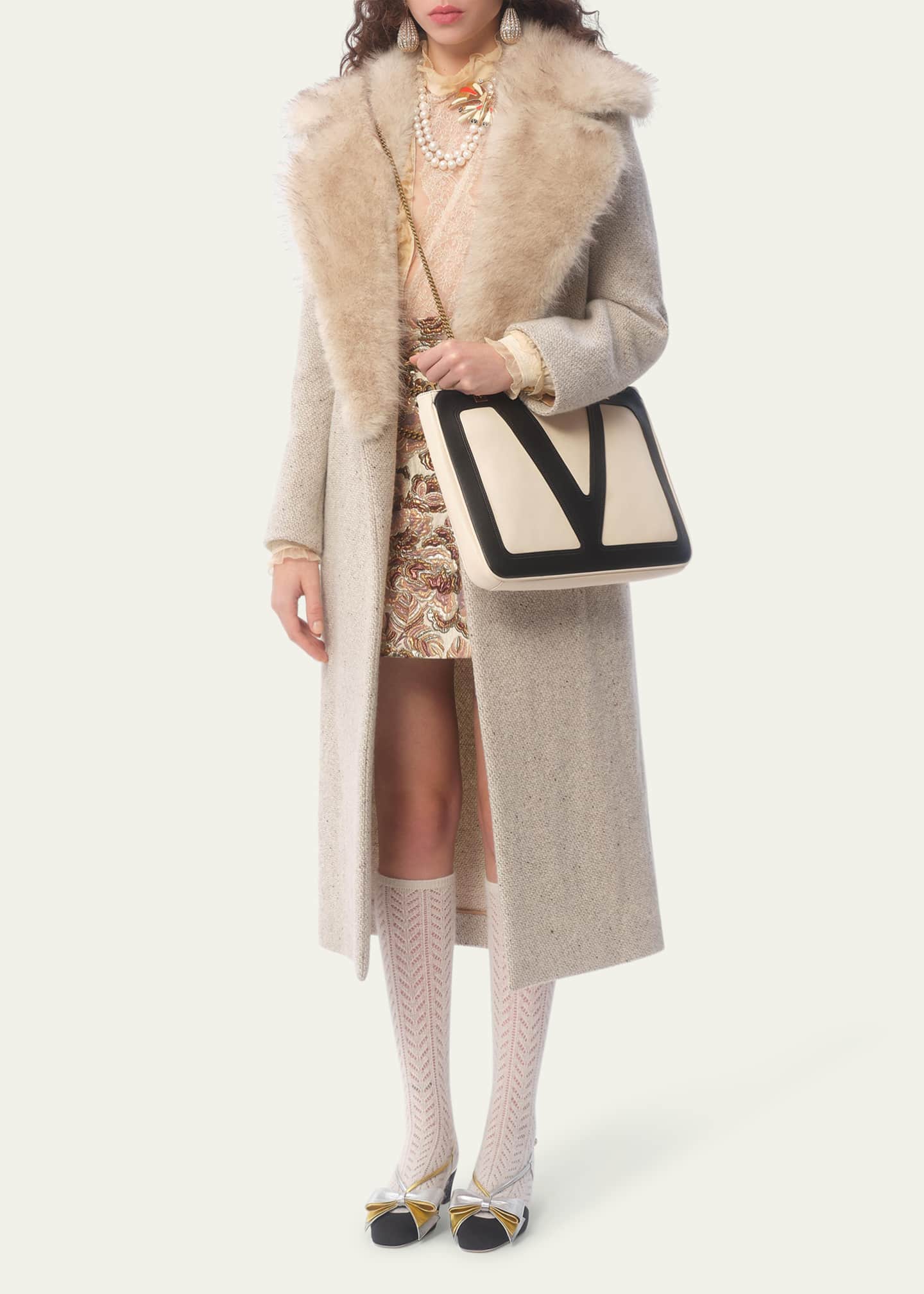 Valentino Garavani Viva Superstar Medium Leather Tote Bag Image 4 of 4