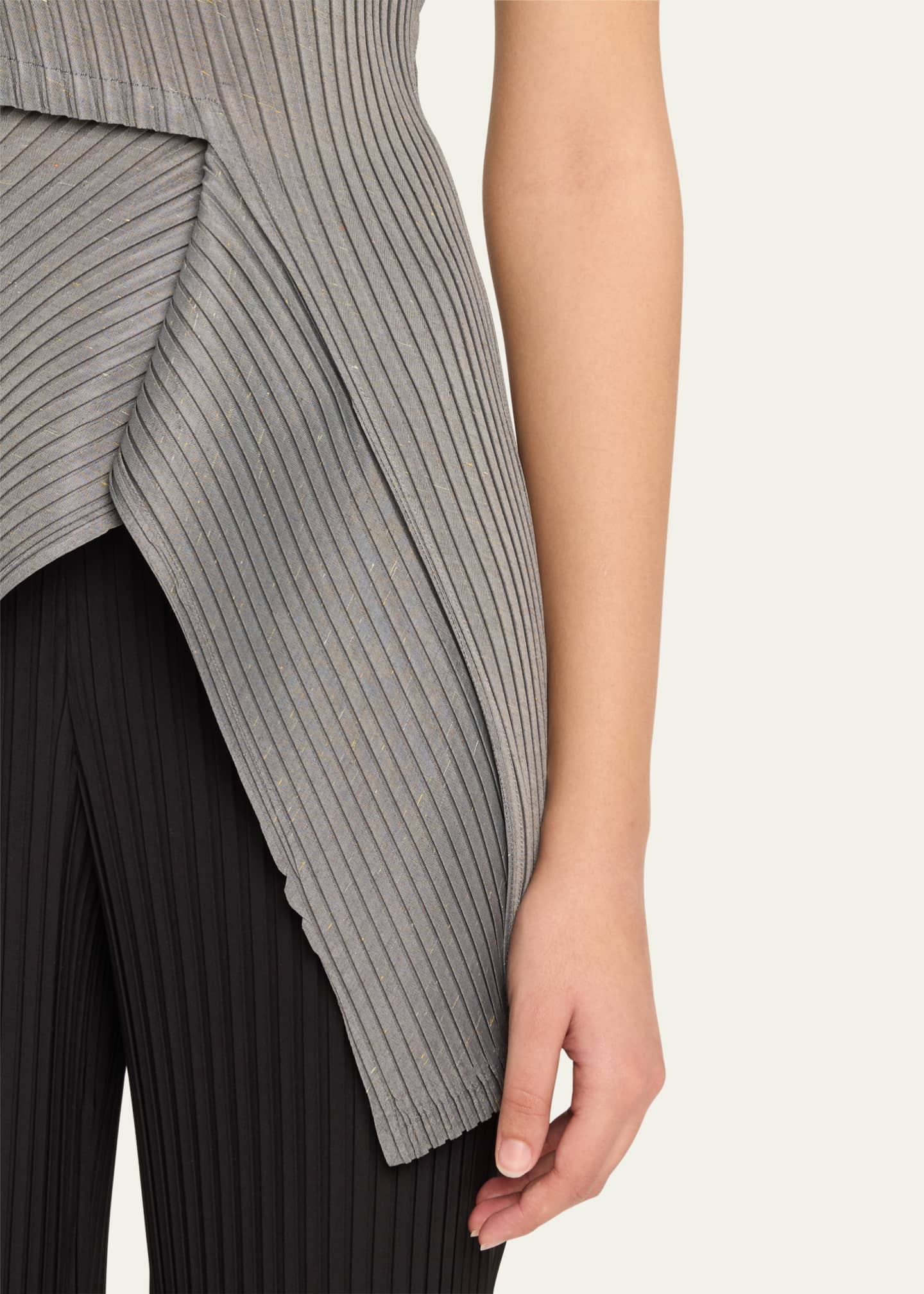 Issey Miyake Restore Blend Pleats Sleeveless Top Image 5 of 5