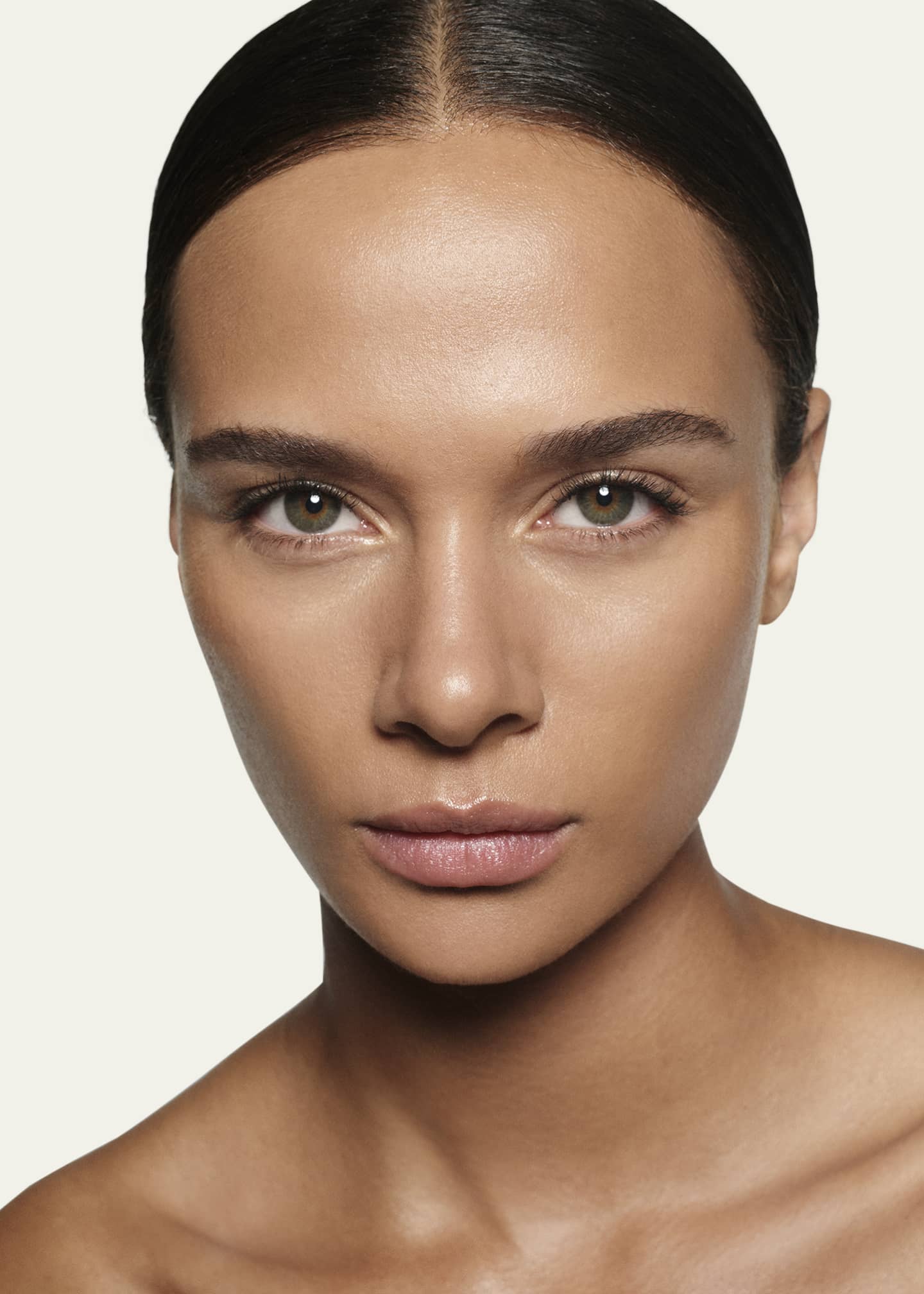 Victoria Beckham Concealer Pen Image 3 of 4