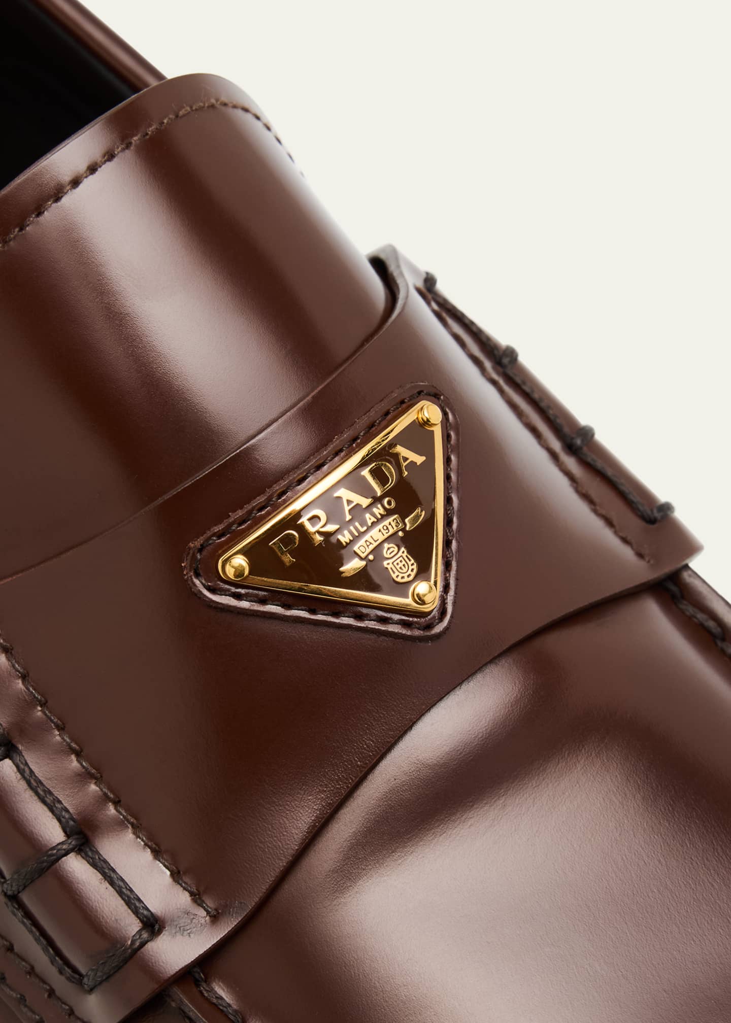 靴 archive prada leather enamel loafers Archive PRADA Vintage Slip On Sneakers Leather Loafers