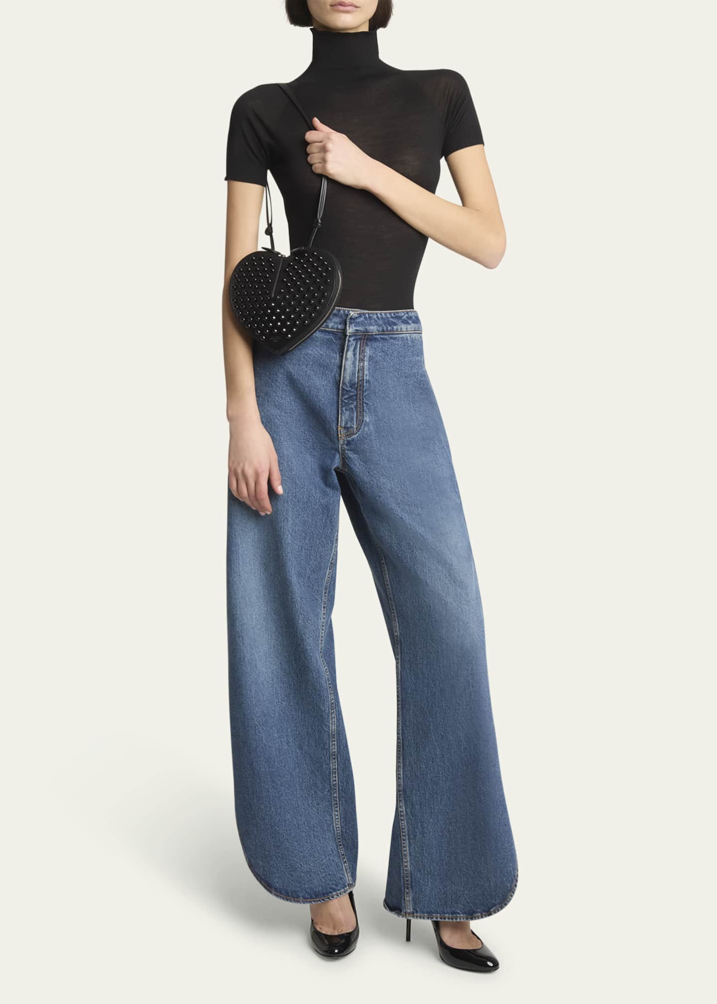 ALAIA Le Coeur Studded Shoulder Bag in Calf Leather Image 5 of 5
