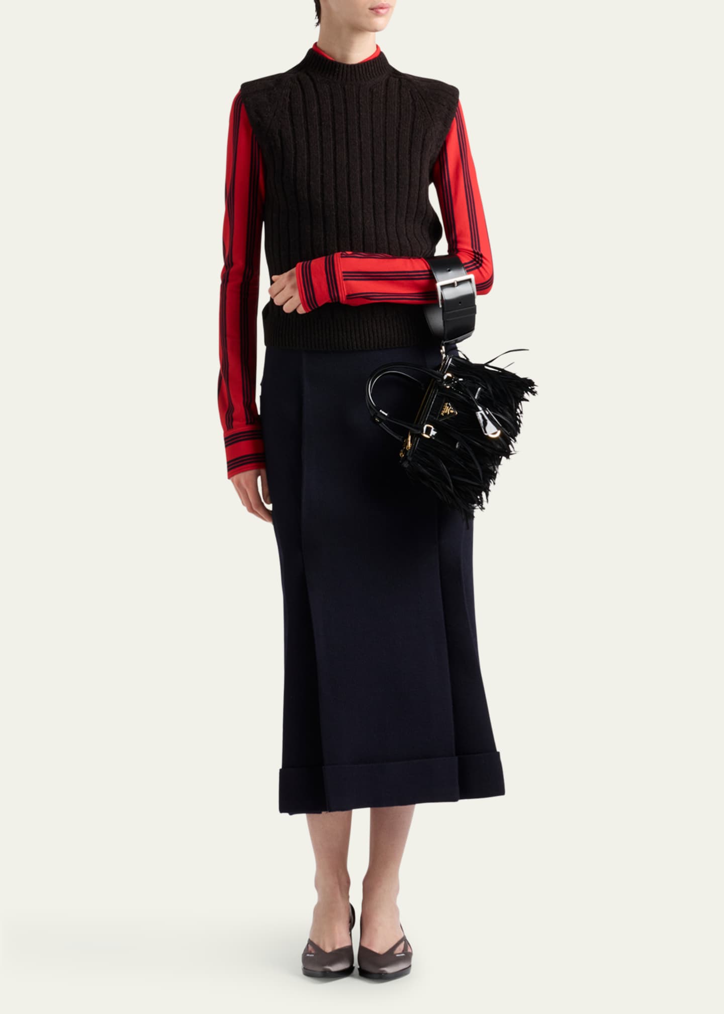 【送料&関税込】Prada V-neck Knitted Vest PRADA ブラック Vネック ニットベスト ウール/カシミヤ サイズ38