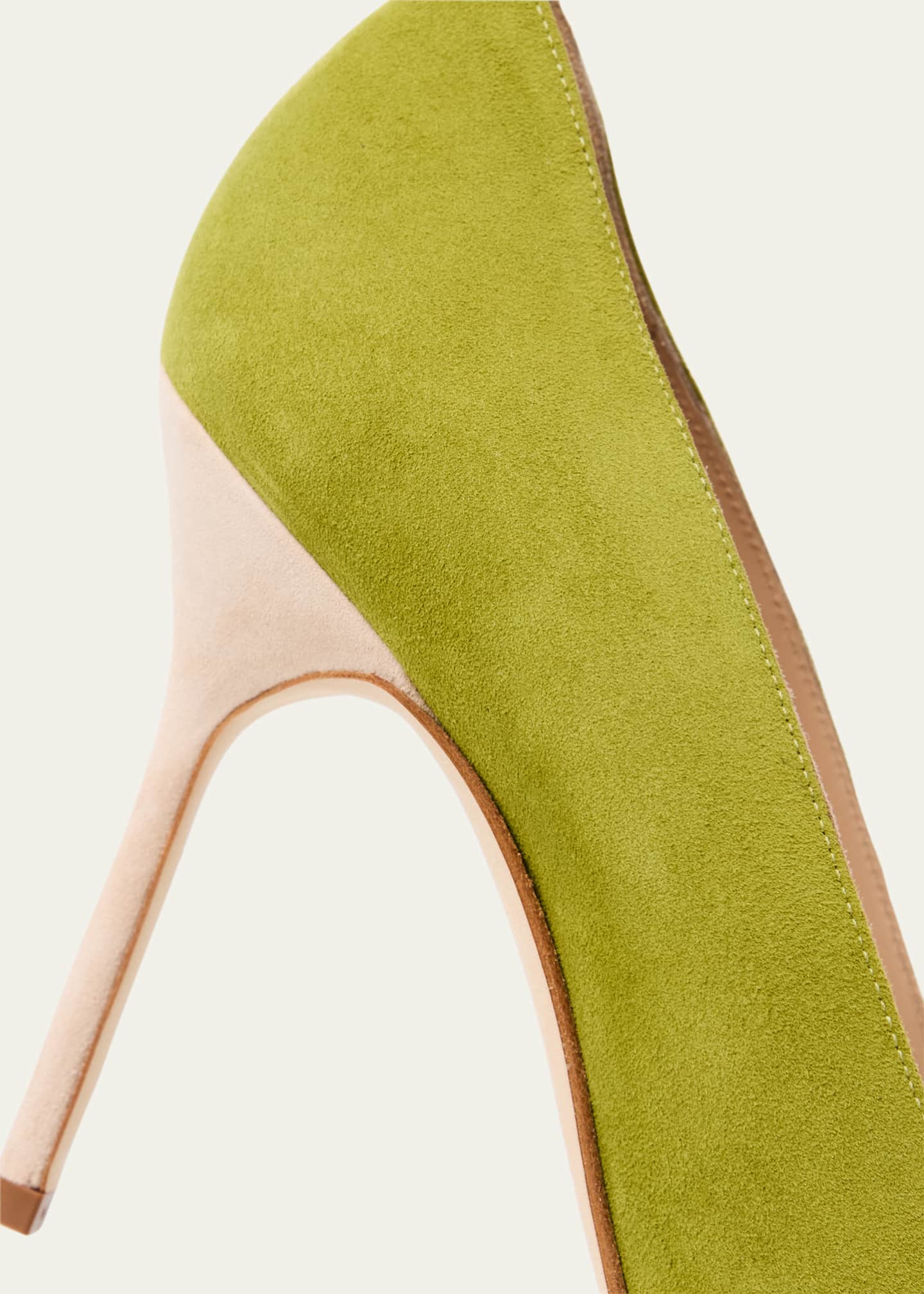 いま人気のアイテム Manolo Blahnik Pumps Cap-Toe Suede Bicolor Capcour 靴