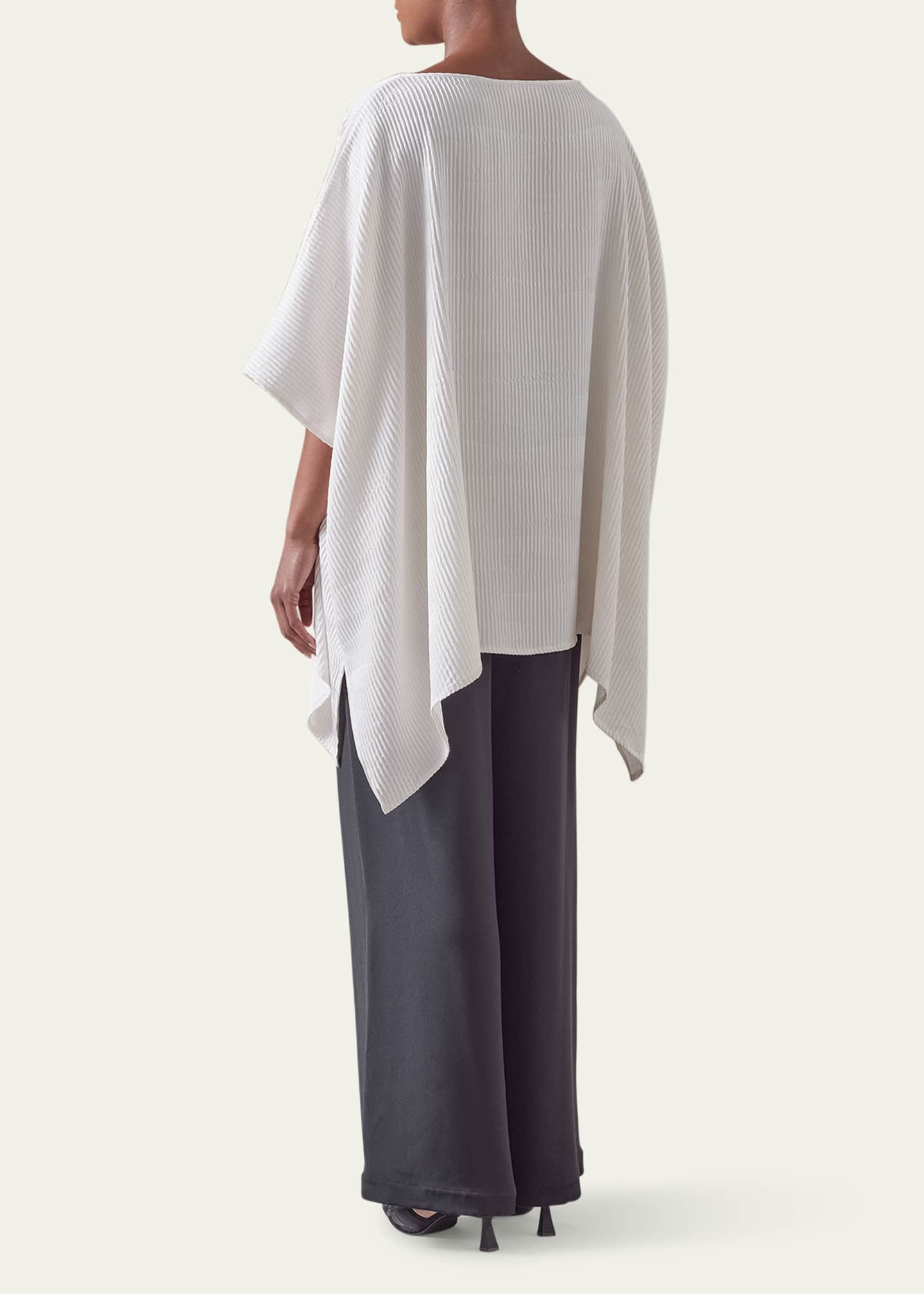 Eskandar Longer-Back Scoop-Neck Kaftan (Mid Plus Length) Image 3 of 4