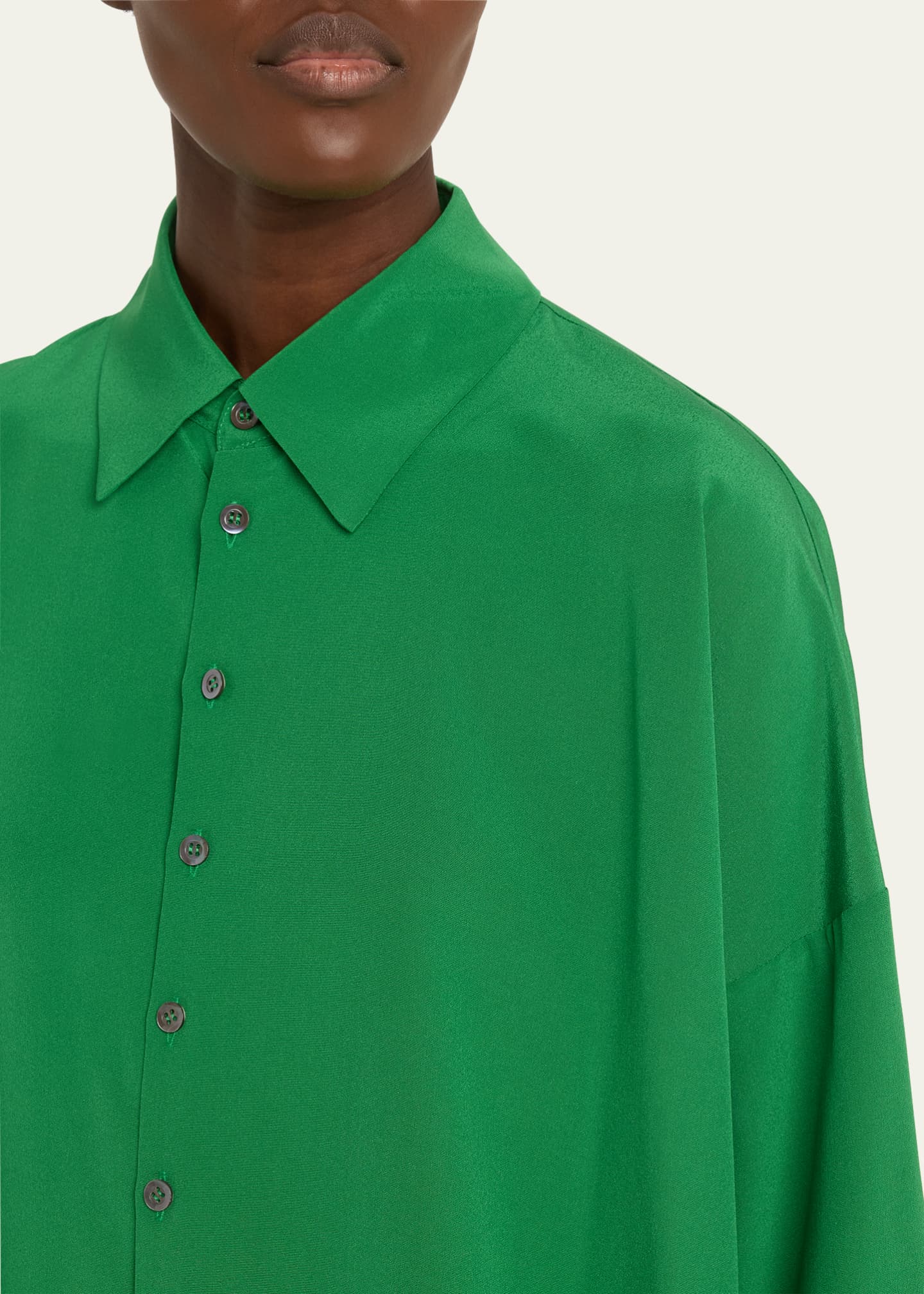 Eskandar Sloped-Shoulder Wide A-Line Short-Sleeve Shirt With Collar (Mid Length) Image 5 of 5