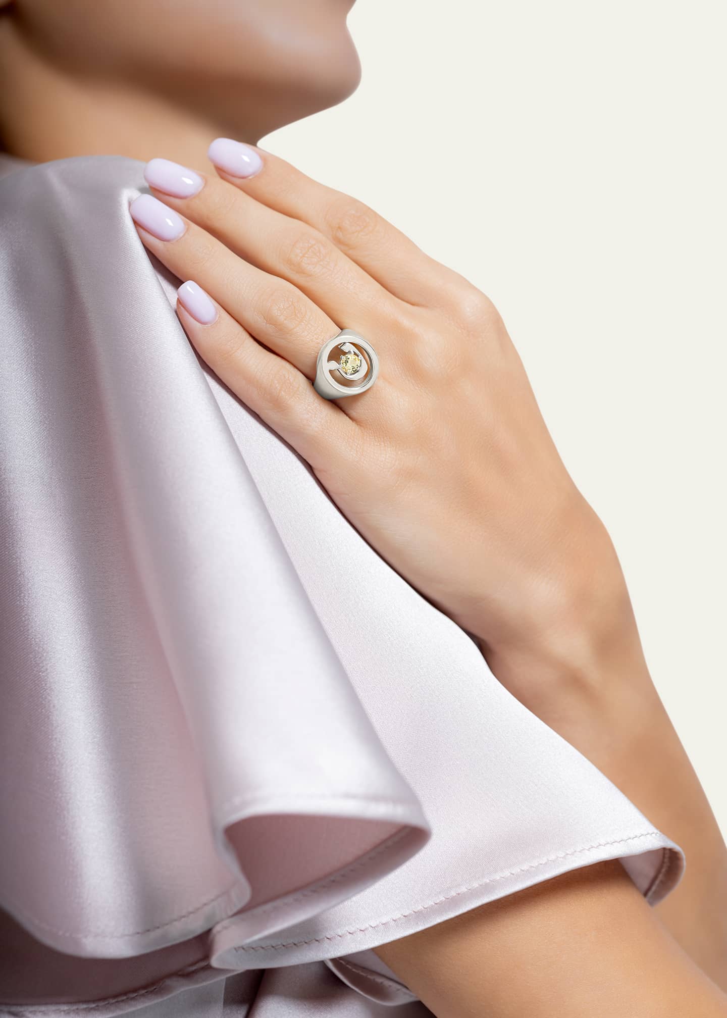 Procaccia Jewelry 18K Gold Hebrew TET Initial Signet Ring Image 2 of 4