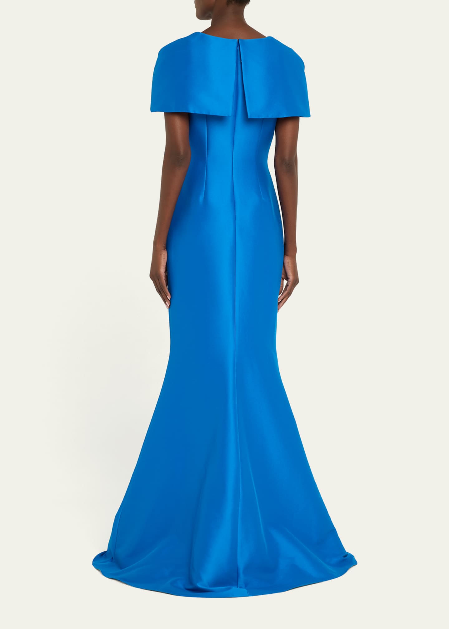 Badgley Mischka Collection Bow-Front Shawl Trumpet Gown Image 3 of 5