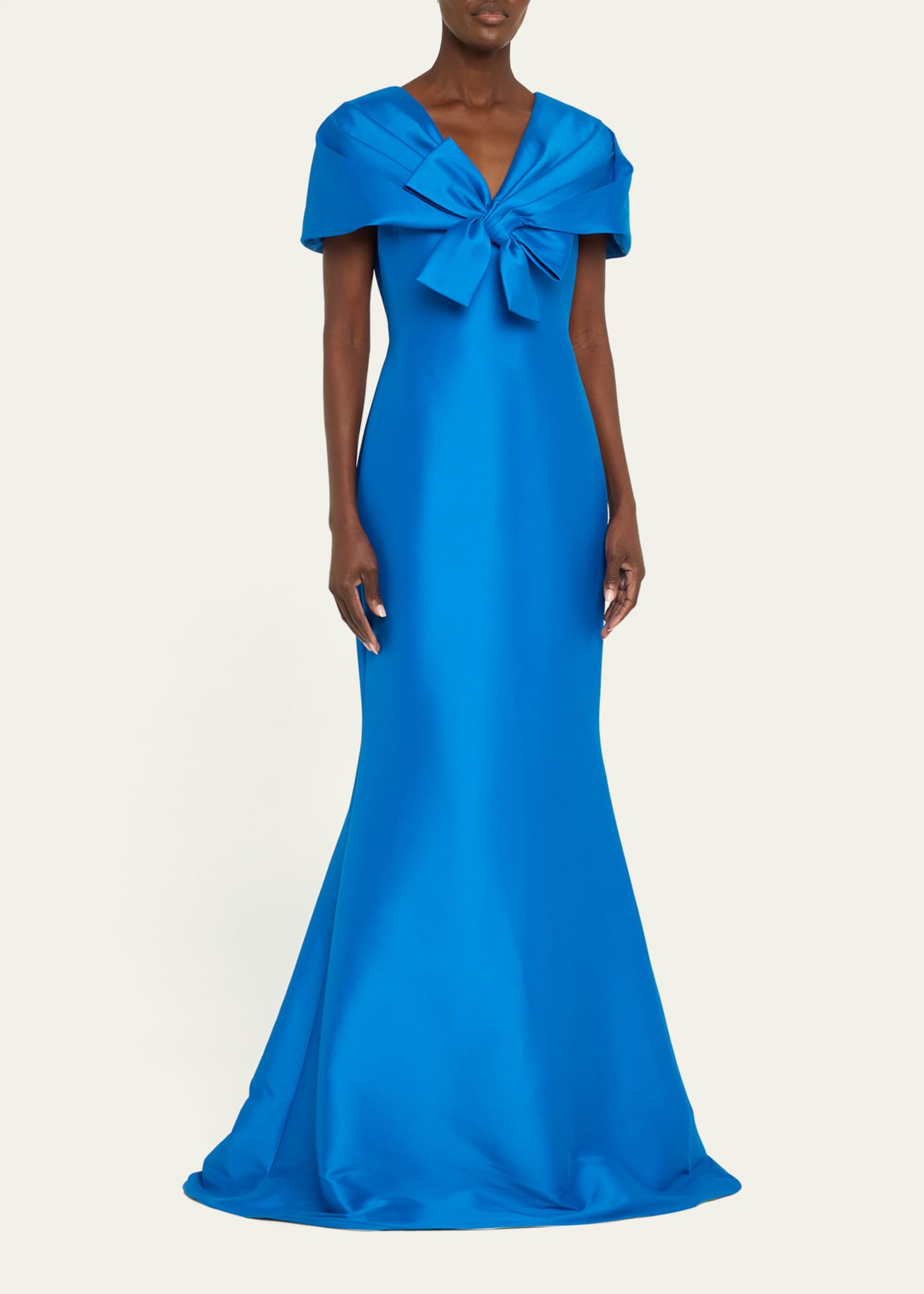 Badgley Mischka Collection Bow-Front Shawl Trumpet Gown Image 4 of 5