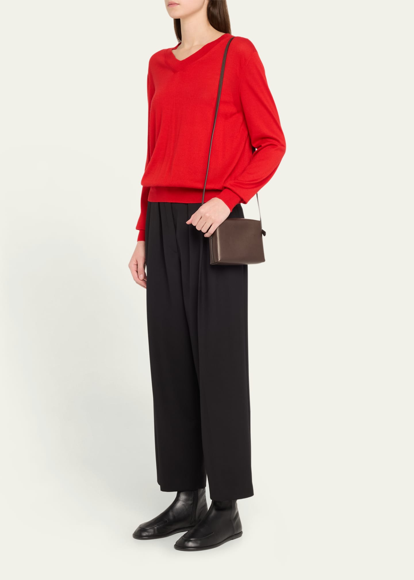 関送込THE ROW Regent レザー ショルダーバッグ THE ROW Regent Crossbody Bag in Nappa Leather - Bergdorf Goodman