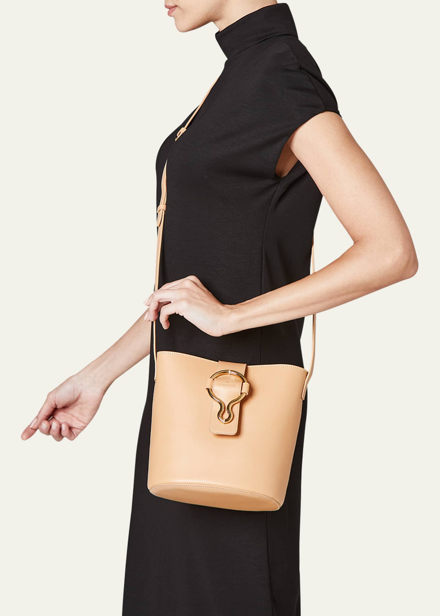 Il Bisonte Consuelo Leather Bucket Bag Image 2 of 3