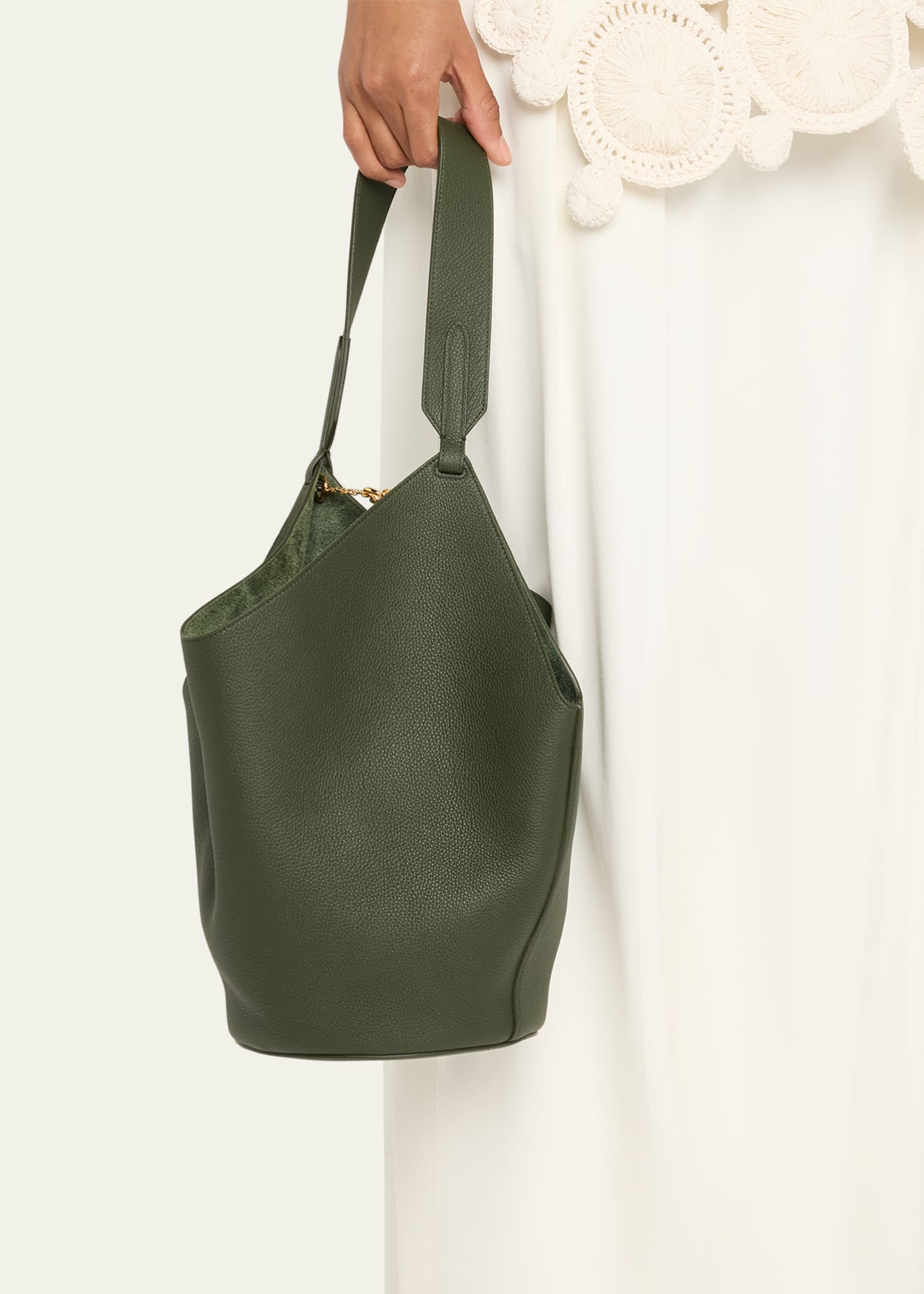 トートバッグ KHAITE 'Lotus Small' shopping bag Small Lotus Tote in Honey Canvas with Black Leather – KHAITE