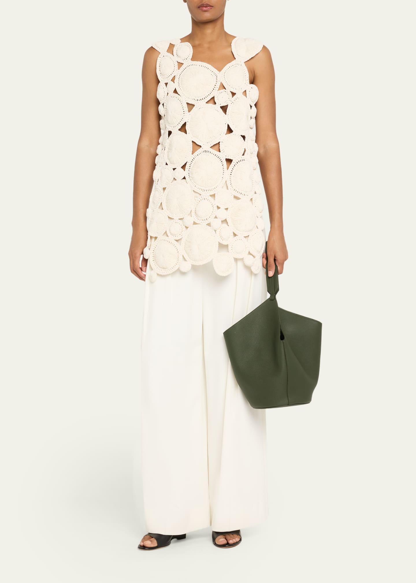 トートバッグ KHAITE 'Lotus Small' shopping bag Small Lotus Tote in Honey Canvas with Black Leather – KHAITE