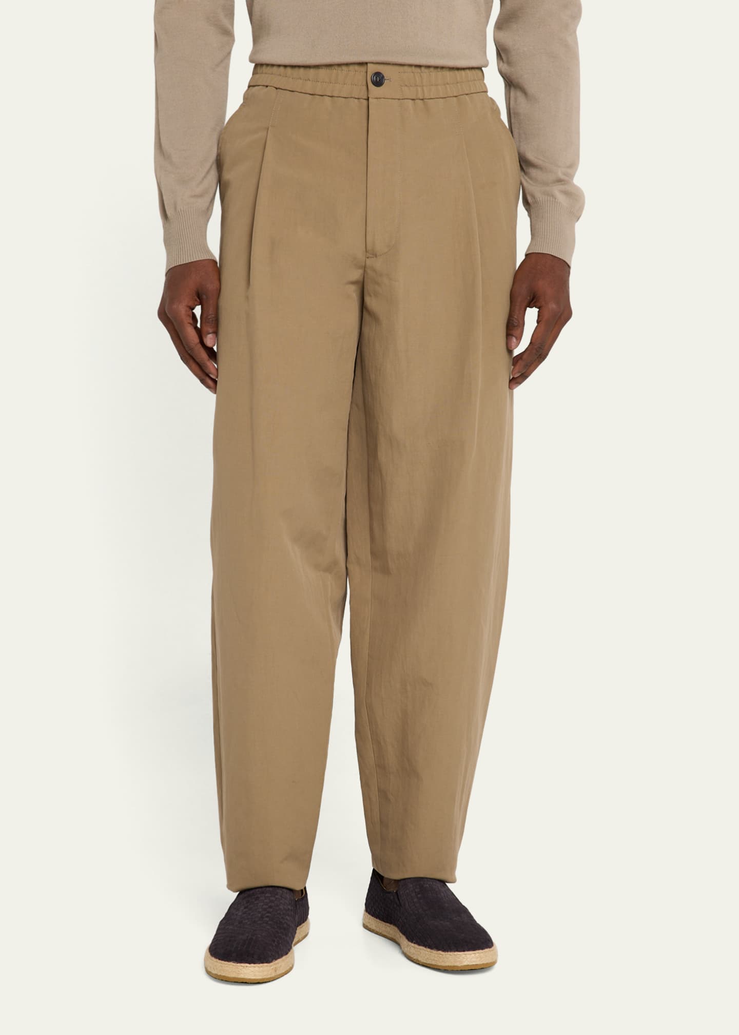 Giorgio Armani Men's Pleated Linen-Cotton Trousers Image 4 of 5