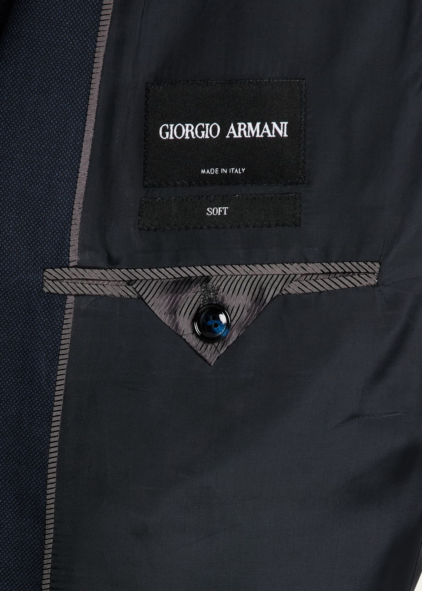 Giorgio Armani Men's Textured Super 180s Wool Suit Image 7 of 8