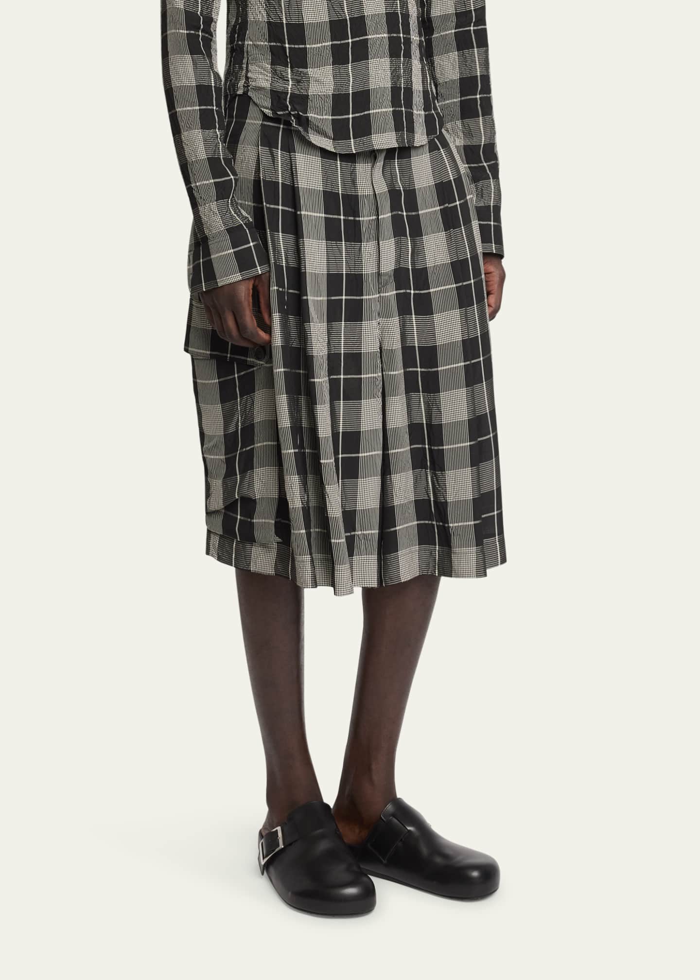 Loewe Men's Pleated Check Shorts Image 4 of 5