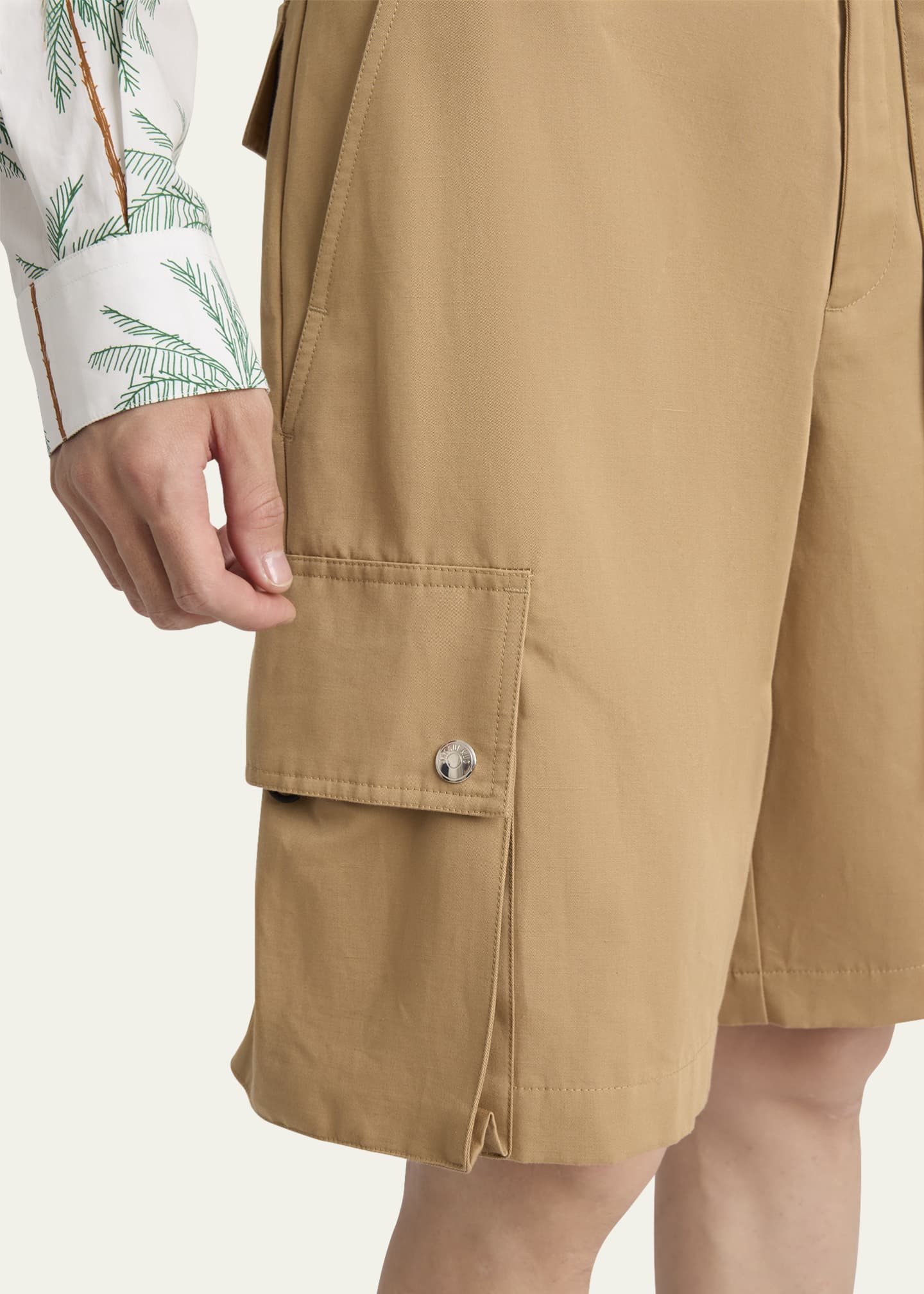 Jacquemus Men's Cargo Bermuda Shorts Image 5 of 5