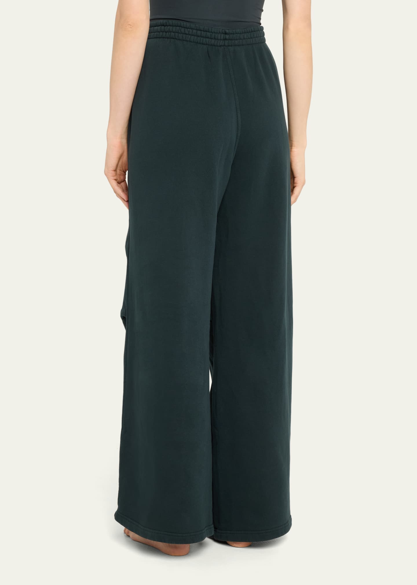 SKIMS Lofty Fleece Boxer Sweatpants Image 3 of 5